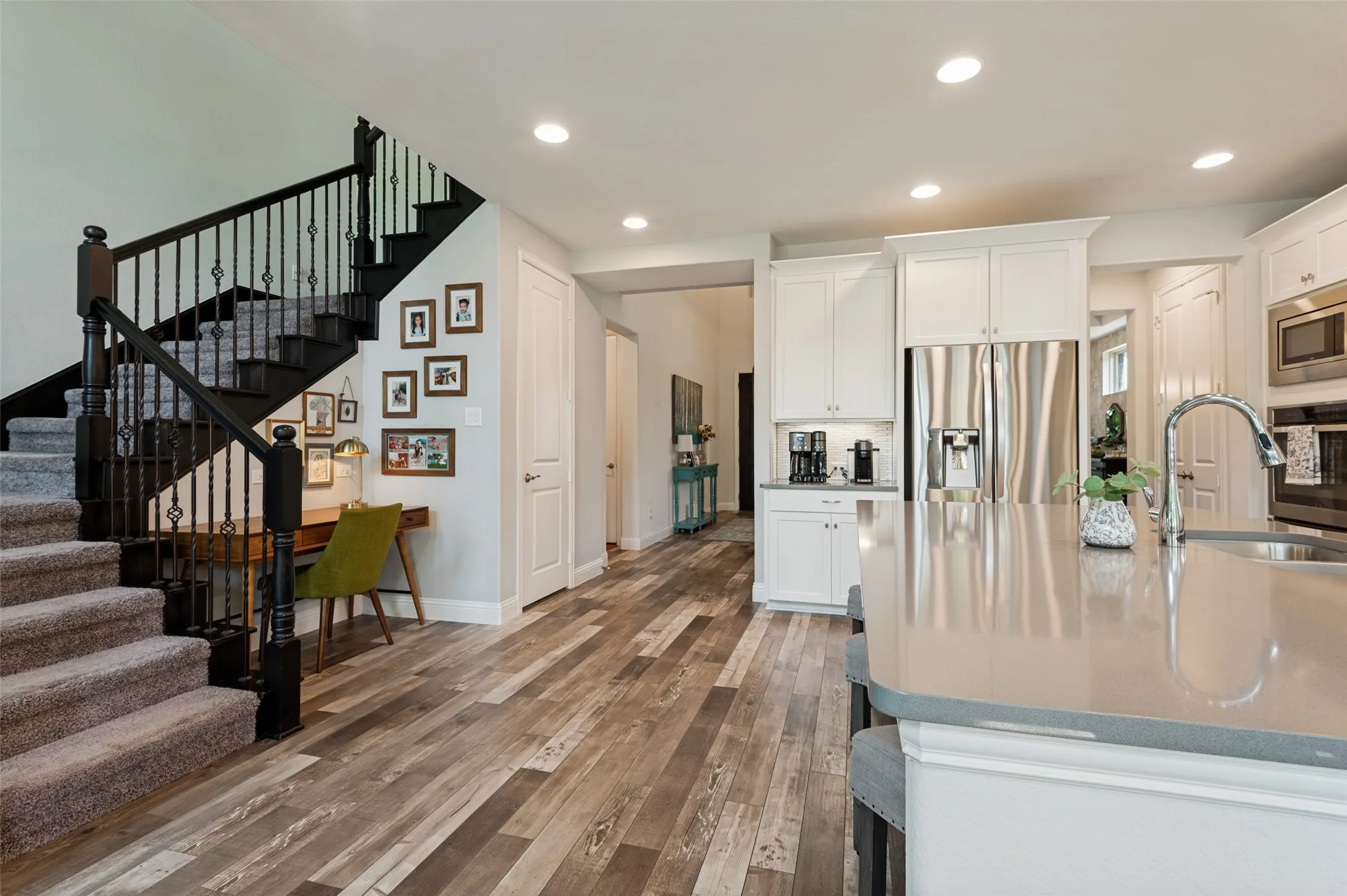 Single Family Residence For Sale in Dallas County , 3584 Hathaway Court, Irving, Texas 75062, 4 Bedroom, 3 Bathroom, 2 Garage spaces, 2,873 Sqft, built in 2017, mls#21349998, Real Estate Agent in Irving, Homes For Sale in Dallas county, Homes For Sale in Irving, Realtor in Irving Texas, Real Estate Brokerage Independent Realty Texas, Luminita Cordes Realtor