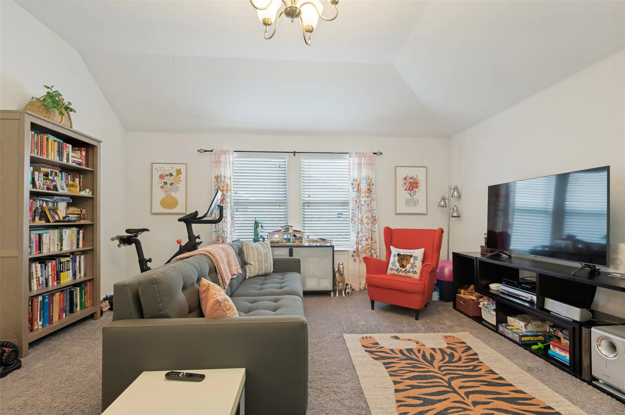 Single Family Residence For Sale in Dallas County , 3584 Hathaway Court, Irving, Texas 75062, 4 Bedroom, 3 Bathroom, 2 Garage spaces, 2,873 Sqft, built in 2017, mls#21349998, Real Estate Agent in Irving, Homes For Sale in Dallas county, Homes For Sale in Irving, Realtor in Irving Texas, Real Estate Brokerage Independent Realty Texas, Luminita Cordes Realtor