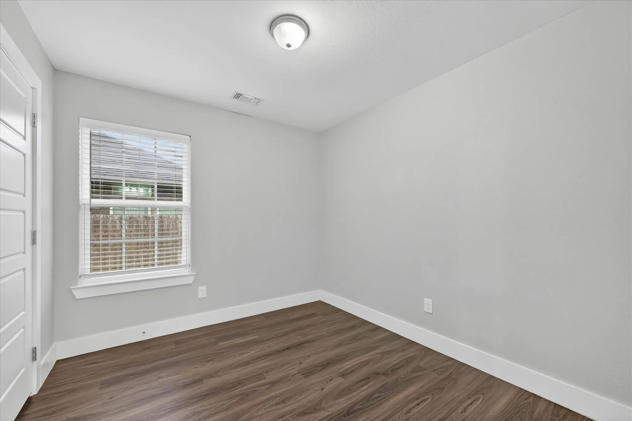 Single Family Residence For Rent in Grayson County , 1032 Ray Drive, Denison, Texas 75020, 3 Bedroom, 2 Bathroom, 1 Garage spaces, 1,248 Sqft, built in 2023, mls#21356620, Real Estate Agent in Denison, Homes For Rent in Grayson county, Homes For Rent in Denison, Realtor in Denison Texas, Real Estate Brokerage Independent Realty Texas, Luminita Cordes Realtor