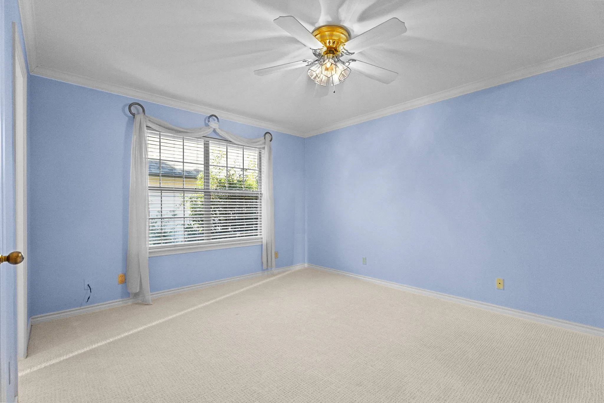 Single Family Residence For Sale in Smith County , 1807 Royal Oak Drive, Tyler, Texas 75703, 4 Bedroom, 3 Bathroom, 3 Garage spaces, 3,362 Sqft, built in 1987, Price $570,000, mls#21300638, Real Estate Agent in Tyler, Homes For Sale in Smith county, Homes For Sale in Tyler, Realtor in Tyler Texas, Real Estate Brokerage Independent Realty Texas, Luminita Cordes Realtor