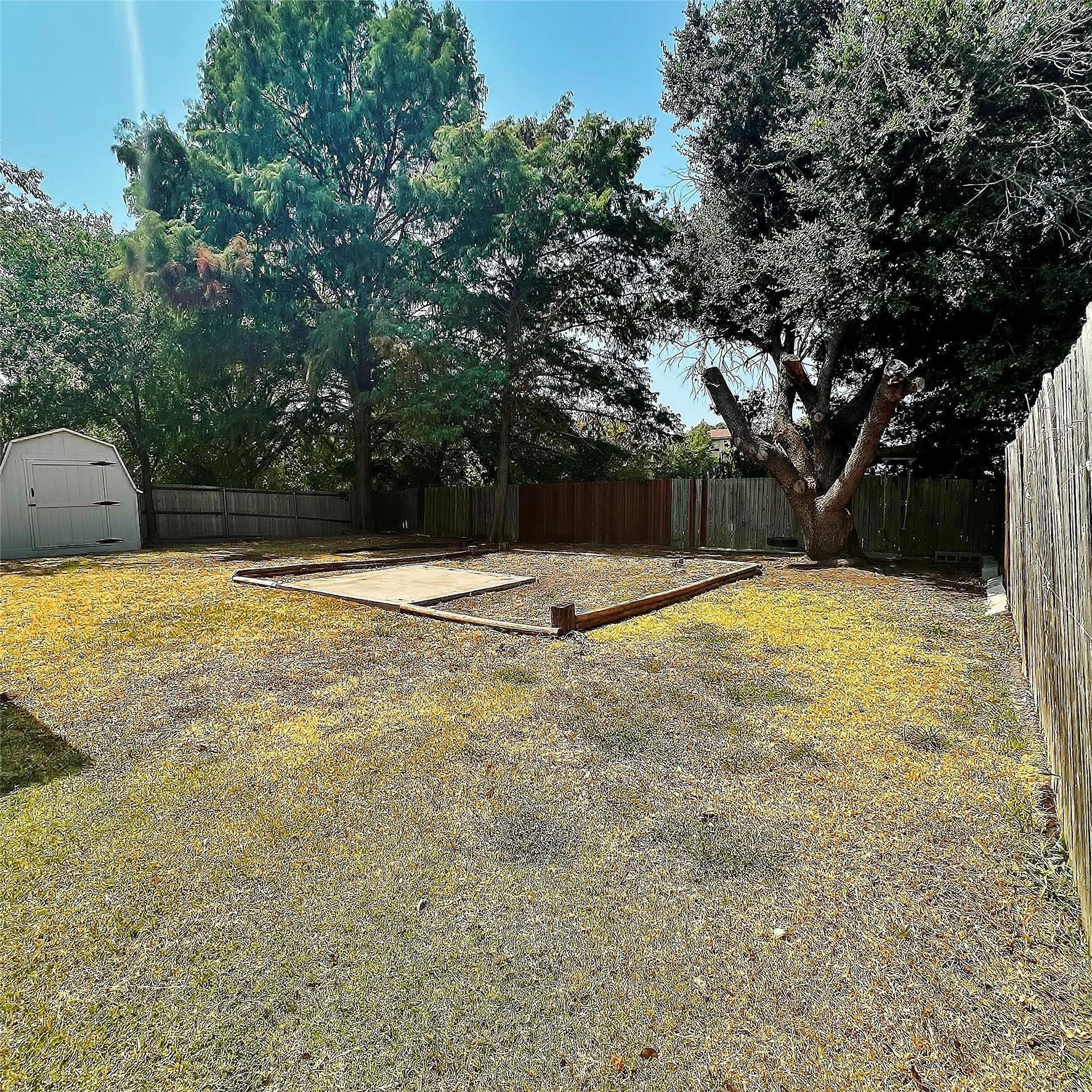 Single Family Residence For Rent in Tarrant County , 4808 Waxwing Drive, Arlington, Texas 76018, 3 Bedroom, 2 Bathroom, 2 Garage spaces, 1,357 Sqft, built in 1985, mls#21356627, Real Estate Agent in Arlington, Homes For Rent in Tarrant county, Homes For Rent in Arlington, Realtor in Arlington Texas, Real Estate Brokerage Independent Realty Texas, Luminita Cordes Realtor