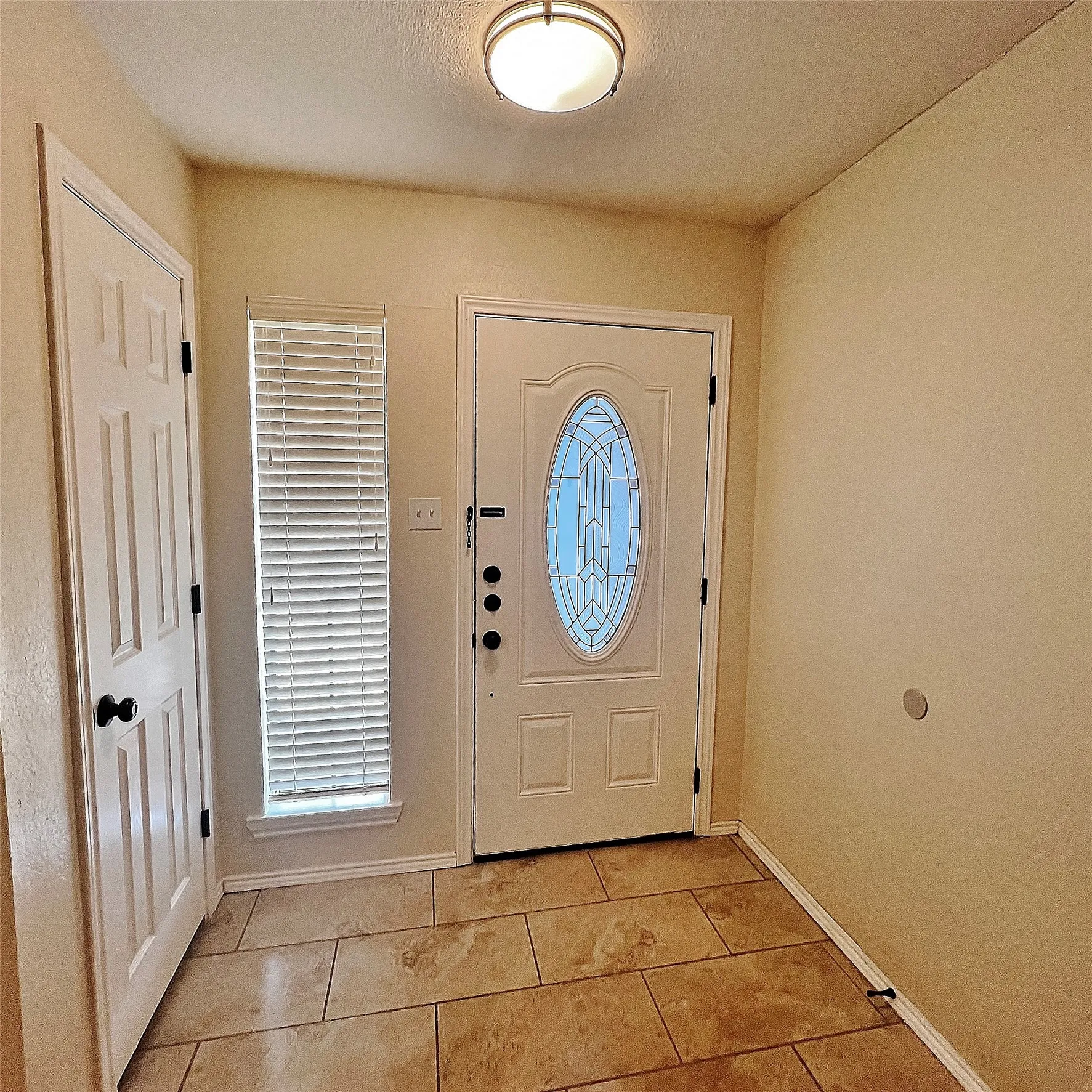 Single Family Residence For Rent in Tarrant County , 4808 Waxwing Drive, Arlington, Texas 76018, 3 Bedroom, 2 Bathroom, 2 Garage spaces, 1,357 Sqft, built in 1985, mls#21356627, Real Estate Agent in Arlington, Homes For Rent in Tarrant county, Homes For Rent in Arlington, Realtor in Arlington Texas, Real Estate Brokerage Independent Realty Texas, Luminita Cordes Realtor