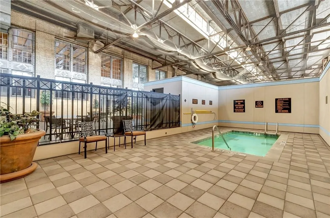 Condominium For Rent in Tarrant County , 221 W Lancaster Avenue 3006, Fort Worth, Texas 76102, 1 Bedroom, 1 Bathroom, Garage spaces, 745 Sqft, built in 1930, mls#21356630, Real Estate Agent in Fort Worth, Homes For Rent in Tarrant county, Homes For Rent in Fort Worth, Realtor in Fort Worth Texas, Real Estate Brokerage Independent Realty Texas, Luminita Cordes Realtor