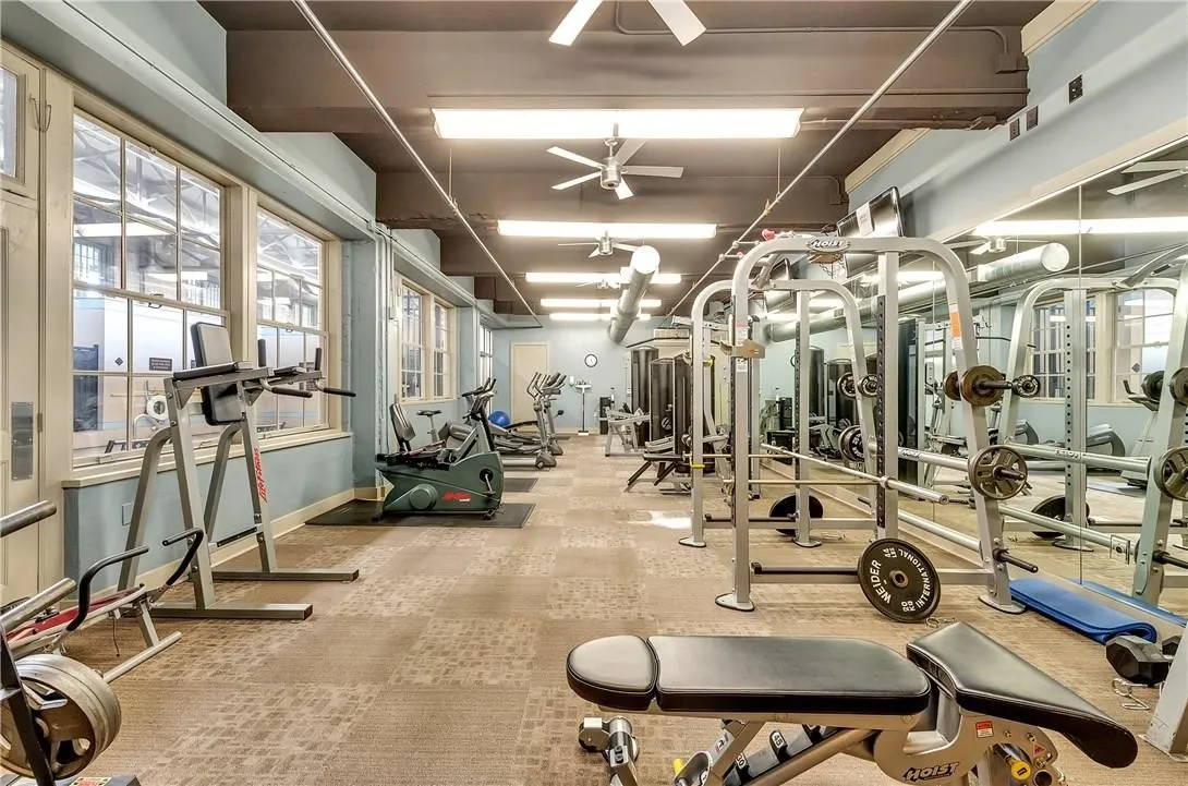 Condominium For Rent in Tarrant County , 221 W Lancaster Avenue 3006, Fort Worth, Texas 76102, 1 Bedroom, 1 Bathroom, Garage spaces, 745 Sqft, built in 1930, mls#21356630, Real Estate Agent in Fort Worth, Homes For Rent in Tarrant county, Homes For Rent in Fort Worth, Realtor in Fort Worth Texas, Real Estate Brokerage Independent Realty Texas, Luminita Cordes Realtor