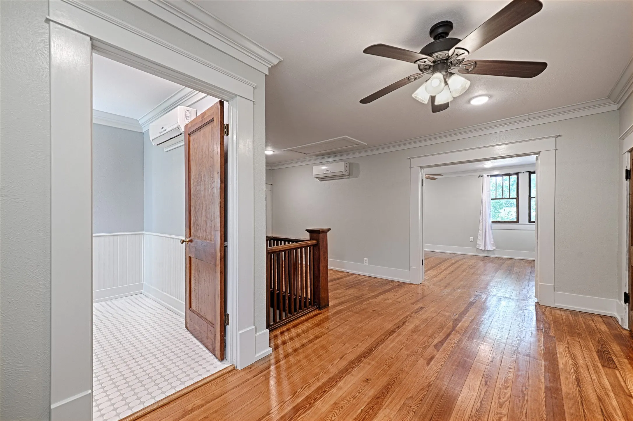 Single Family Residence For Sale in Grayson County , 309 W Walnut Street, Whitewright, Texas 75491, 3 Bedroom, 2 Bathroom, 1 Garage spaces, 2,180 Sqft, built in 1900, Price $389,900, mls#21356266, Real Estate Agent in Whitewright, Homes For Sale in Grayson county, Homes For Sale in Whitewright, Realtor in Whitewright Texas, Real Estate Brokerage Independent Realty Texas, Luminita Cordes Realtor