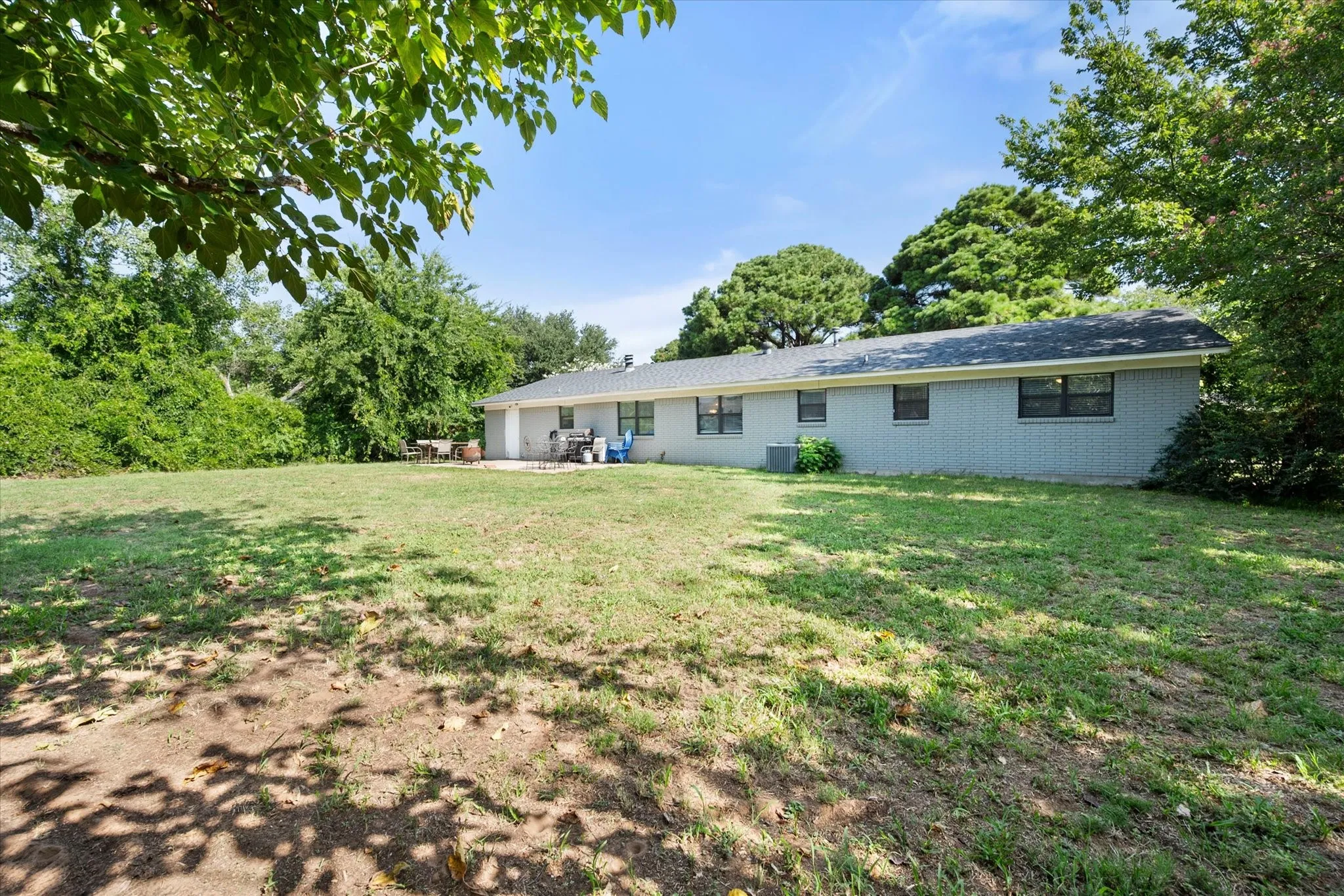 Single Family Residence For Sale in Johnson County , 202 Lone Star Street, Joshua, Texas 76058, 3 Bedroom, 2 Bathroom, 1 Garage spaces, 1,676 Sqft, built in 1972, mls#21356614, Real Estate Agent in Joshua, Homes For Sale in Johnson county, Homes For Sale in Joshua, Realtor in Joshua Texas, Real Estate Brokerage Independent Realty Texas, Luminita Cordes Realtor