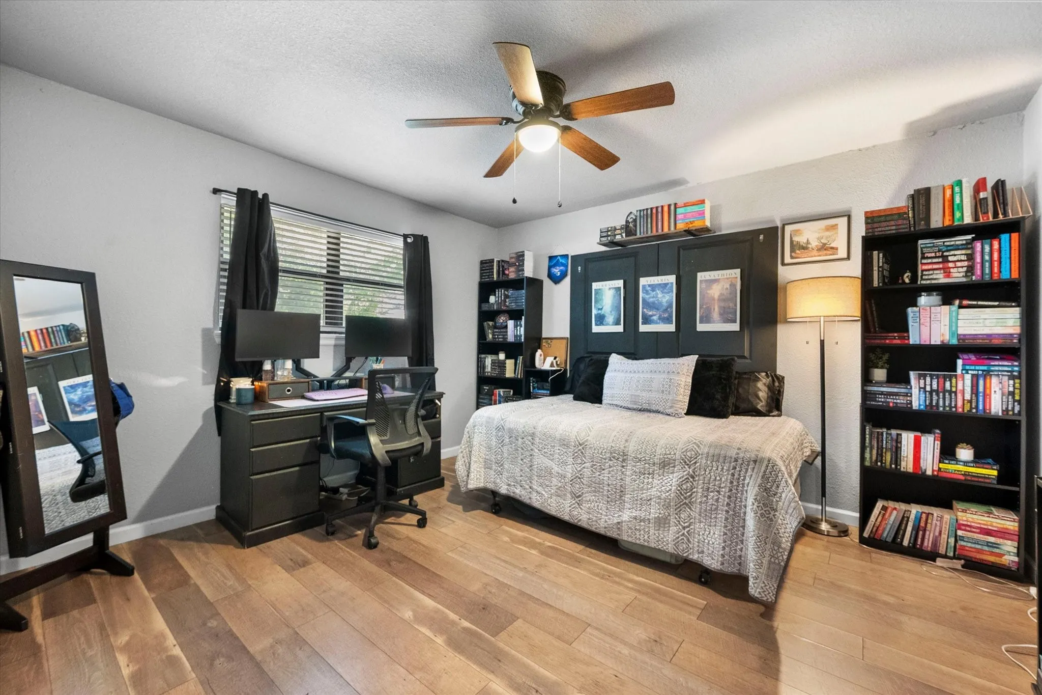 Single Family Residence For Sale in Johnson County , 202 Lone Star Street, Joshua, Texas 76058, 3 Bedroom, 2 Bathroom, 1 Garage spaces, 1,676 Sqft, built in 1972, mls#21356614, Real Estate Agent in Joshua, Homes For Sale in Johnson county, Homes For Sale in Joshua, Realtor in Joshua Texas, Real Estate Brokerage Independent Realty Texas, Luminita Cordes Realtor