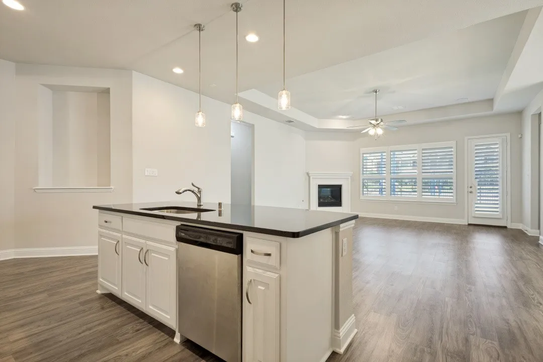 Single Family Residence For Rent in Collin County , 603 Warner Drive, Anna, Texas 75409, 4 Bedroom, 3 Bathroom, 3 Garage spaces, 2,511 Sqft, built in 2022, mls#21356193, Real Estate Agent in Anna, Homes For Rent in Collin county, Homes For Rent in Anna, Realtor in Anna Texas, Real Estate Brokerage Independent Realty Texas, Luminita Cordes Realtor
