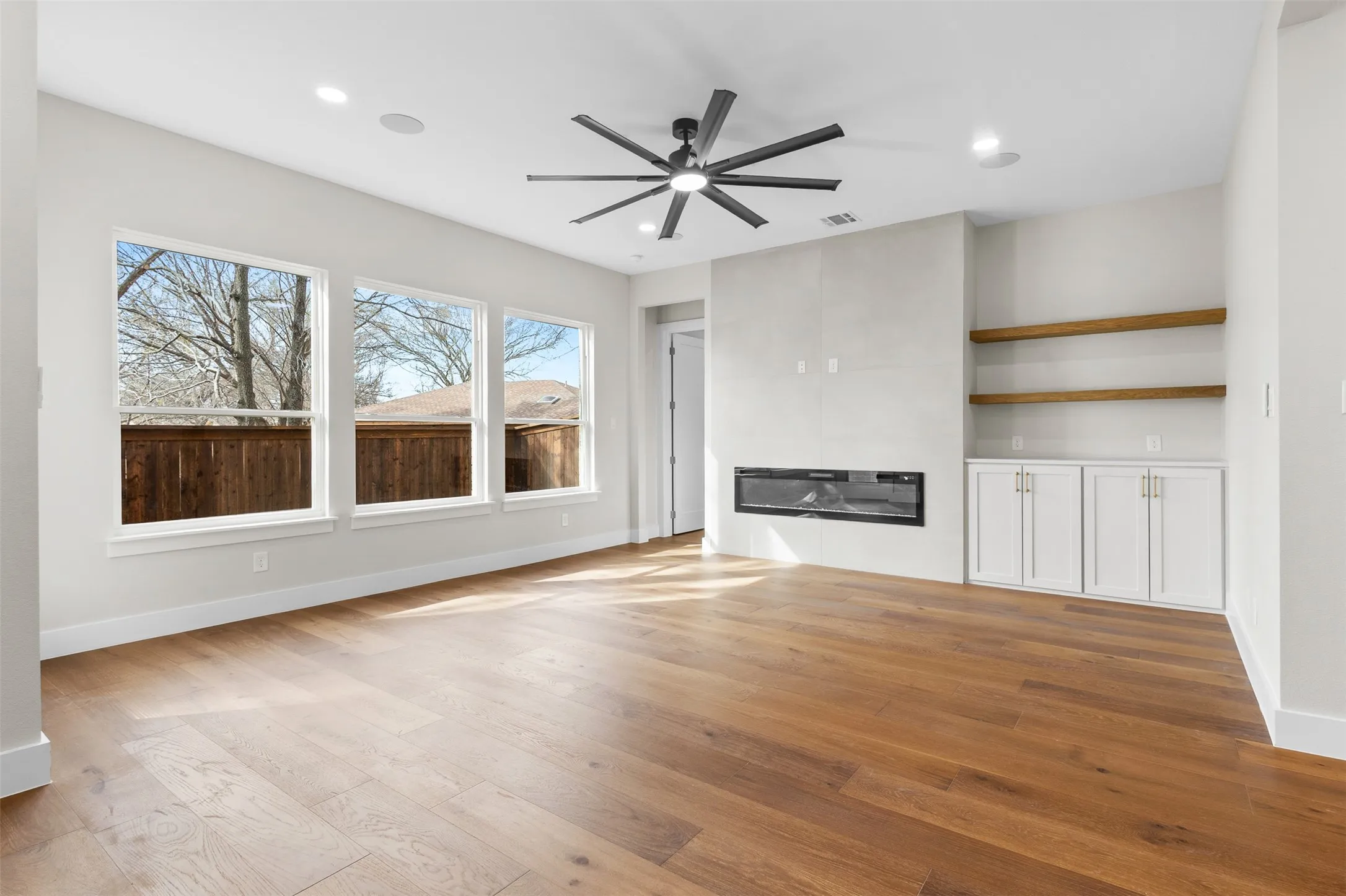 Single Family Residence For Sale in Tarrant County , 7133 Stone Villa Circle, North Richland Hills, Texas 76182, 4 Bedroom, 3 Bathroom, 2 Garage spaces, 3,194 Sqft, built in 2026, mls#21356652, Real Estate Agent in North Richland Hills, Homes For Sale in Tarrant county, Homes For Sale in North Richland Hills, Realtor in North Richland Hills Texas, Real Estate Brokerage Independent Realty Texas, Luminita Cordes Realtor