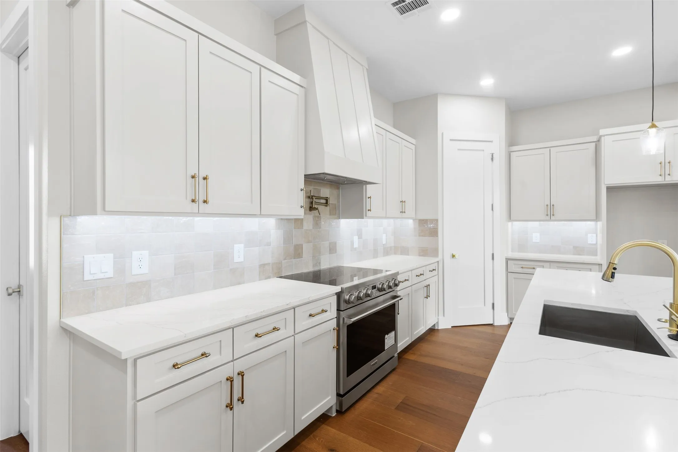 Single Family Residence For Sale in Tarrant County , 7133 Stone Villa Circle, North Richland Hills, Texas 76182, 4 Bedroom, 3 Bathroom, 2 Garage spaces, 3,194 Sqft, built in 2026, mls#21356652, Real Estate Agent in North Richland Hills, Homes For Sale in Tarrant county, Homes For Sale in North Richland Hills, Realtor in North Richland Hills Texas, Real Estate Brokerage Independent Realty Texas, Luminita Cordes Realtor
