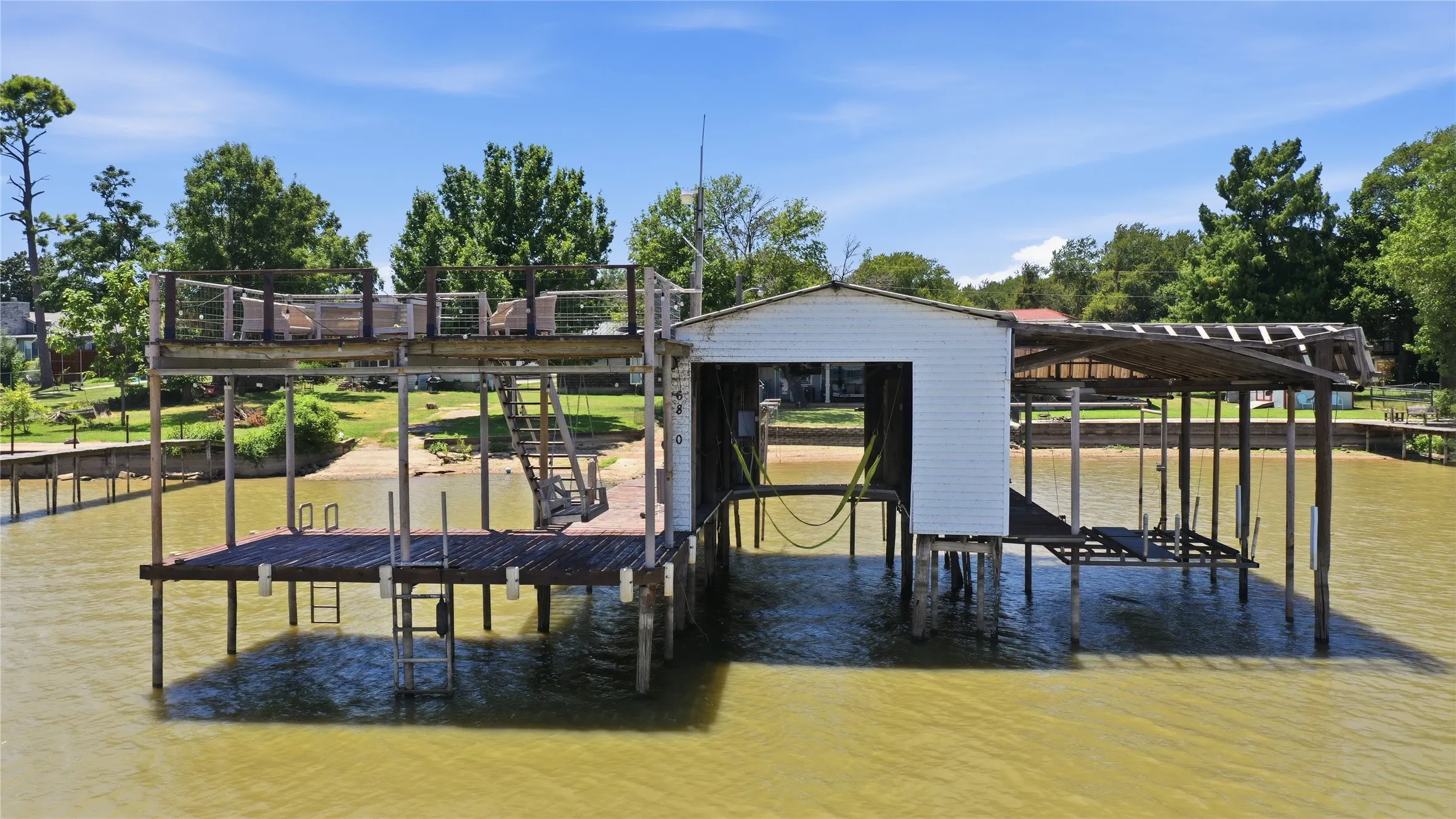Single Family Residence For Sale in Tarrant County , 6820 Briar Road, Azle, Texas 76020, 3 Bedroom, 2 Bathroom, Garage spaces, 1,958 Sqft, built in 1948, Price $575,000, mls#21356654, Real Estate Agent in Azle, Homes For Sale in Tarrant county, Homes For Sale in Azle, Realtor in Azle Texas, Real Estate Brokerage Independent Realty Texas, Luminita Cordes Realtor