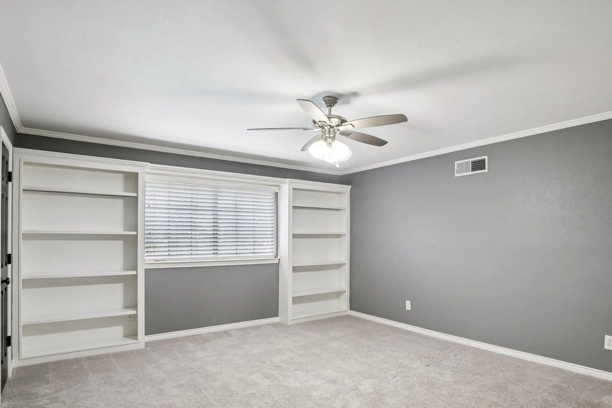 Single Family Residence For Rent in Collin County , 6701 Timothy Drive, Plano, Texas 75023, 4 Bedroom, 4 Bathroom, 2 Garage spaces, 3,429 Sqft, built in 1982, mls#21355824, Real Estate Agent in Plano, Homes For Rent in Collin county, Homes For Rent in Plano, Realtor in Plano Texas, Real Estate Brokerage Independent Realty Texas, Luminita Cordes Realtor