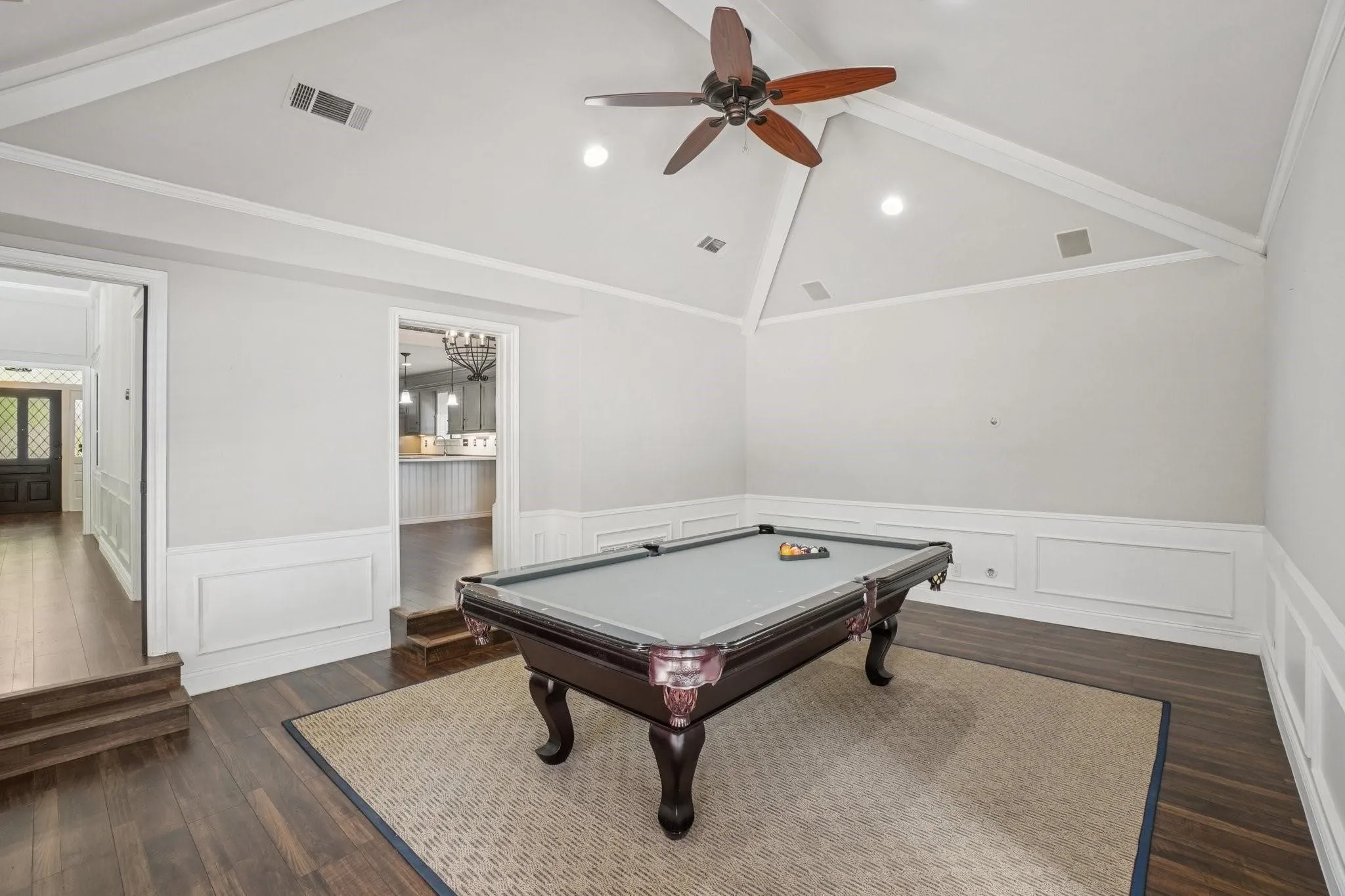 Single Family Residence For Rent in Collin County , 6701 Timothy Drive, Plano, Texas 75023, 4 Bedroom, 4 Bathroom, 2 Garage spaces, 3,429 Sqft, built in 1982, mls#21355824, Real Estate Agent in Plano, Homes For Rent in Collin county, Homes For Rent in Plano, Realtor in Plano Texas, Real Estate Brokerage Independent Realty Texas, Luminita Cordes Realtor