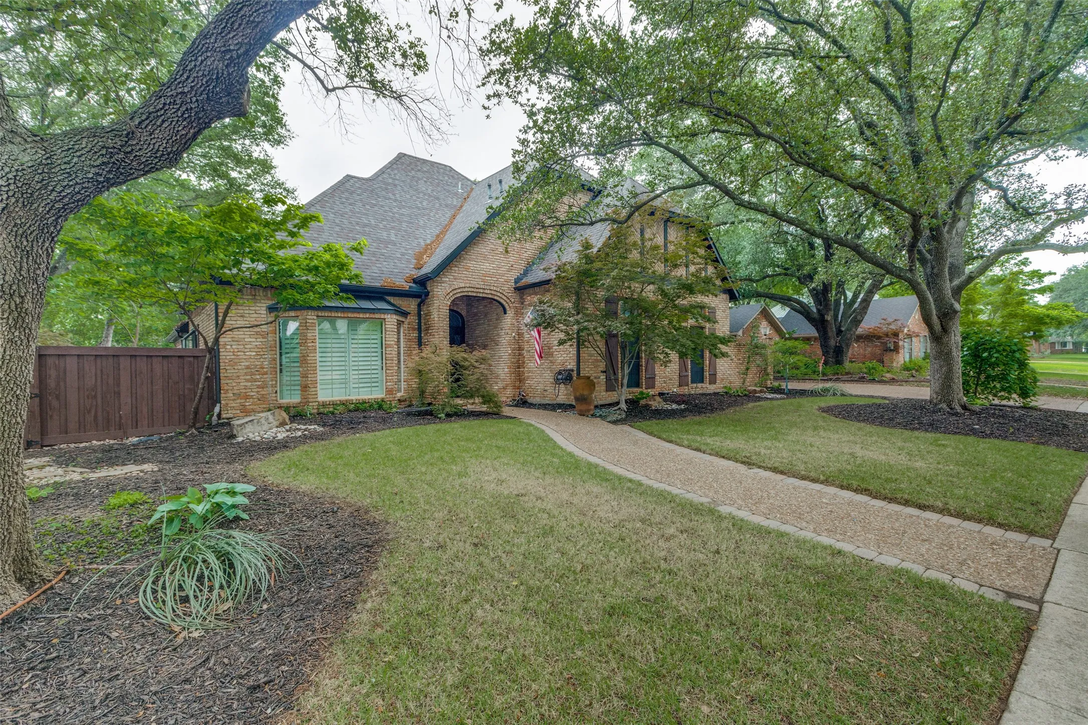 Single Family Residence For Rent in Collin County , 6701 Timothy Drive, Plano, Texas 75023, 4 Bedroom, 4 Bathroom, 2 Garage spaces, 3,429 Sqft, built in 1982, mls#21355824, Real Estate Agent in Plano, Homes For Rent in Collin county, Homes For Rent in Plano, Realtor in Plano Texas, Real Estate Brokerage Independent Realty Texas, Luminita Cordes Realtor