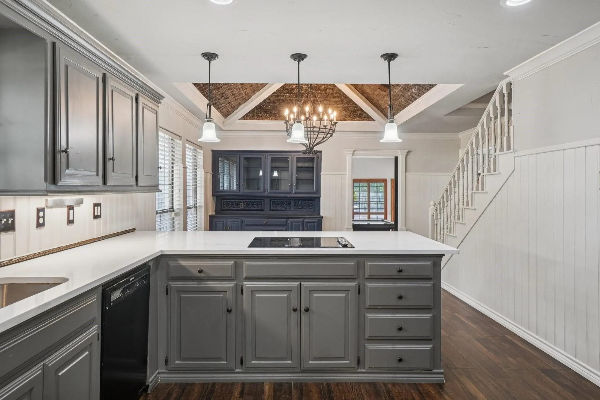 Single Family Residence For Rent in Collin County , 6701 Timothy Drive, Plano, Texas 75023, 4 Bedroom, 4 Bathroom, 2 Garage spaces, 3,429 Sqft, built in 1982, mls#21355824, Real Estate Agent in Plano, Homes For Rent in Collin county, Homes For Rent in Plano, Realtor in Plano Texas, Real Estate Brokerage Independent Realty Texas, Luminita Cordes Realtor