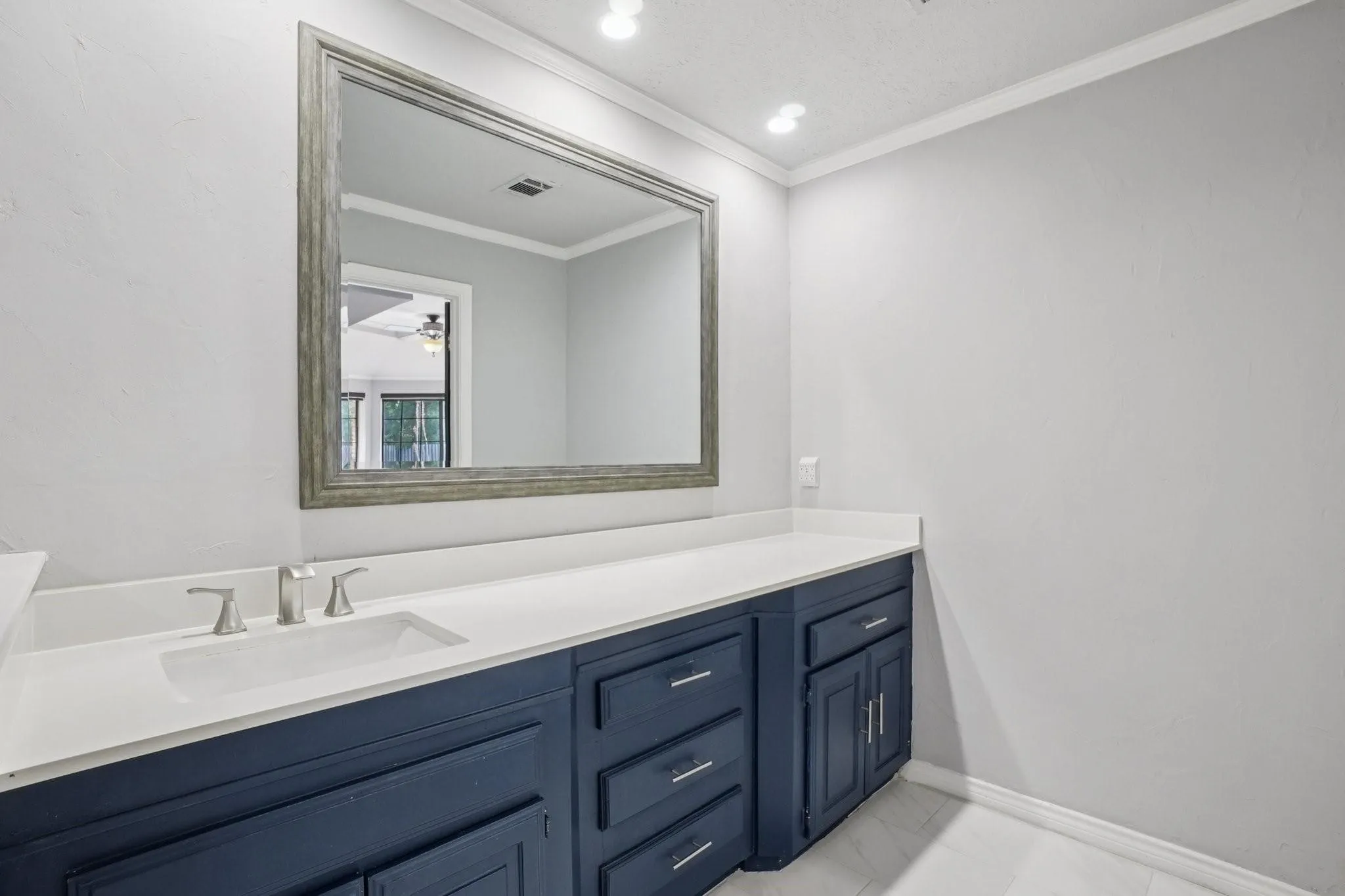 Single Family Residence For Rent in Collin County , 6701 Timothy Drive, Plano, Texas 75023, 4 Bedroom, 4 Bathroom, 2 Garage spaces, 3,429 Sqft, built in 1982, mls#21355824, Real Estate Agent in Plano, Homes For Rent in Collin county, Homes For Rent in Plano, Realtor in Plano Texas, Real Estate Brokerage Independent Realty Texas, Luminita Cordes Realtor