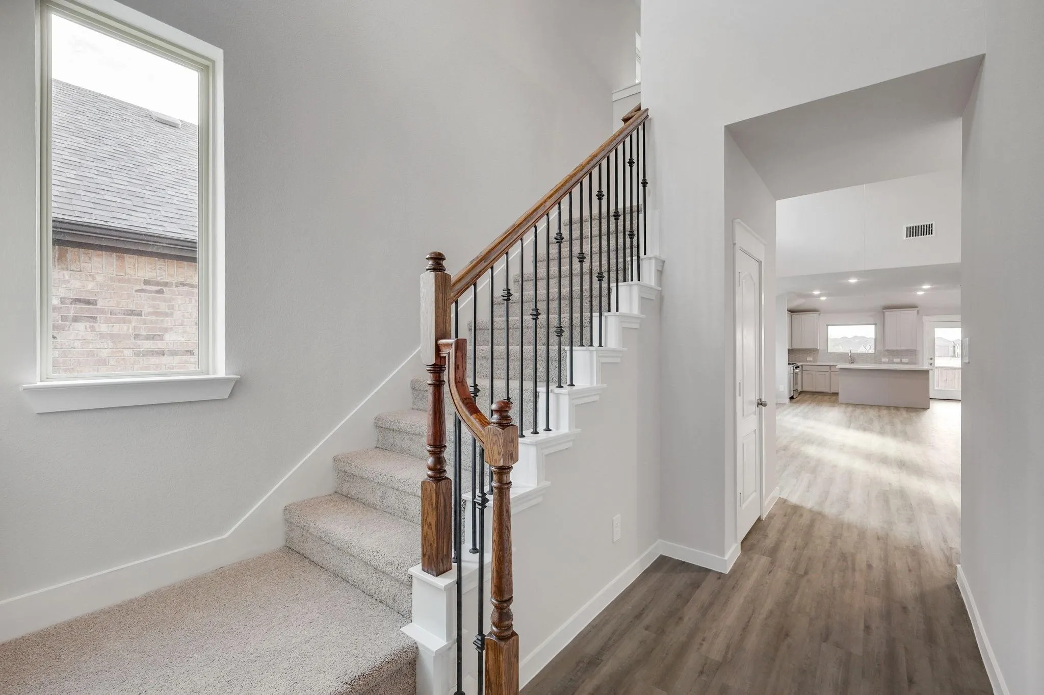 Single Family Residence For Rent in Kaufman County , 2907 Doggett Drive, Forney, Texas 75126, 4 Bedroom, 3 Bathroom, 2 Garage spaces, 2,139 Sqft, built in 2022, mls#21356655, Real Estate Agent in Forney, Homes For Rent in Kaufman county, Homes For Rent in Forney, Realtor in Forney Texas, Real Estate Brokerage Independent Realty Texas, Luminita Cordes Realtor