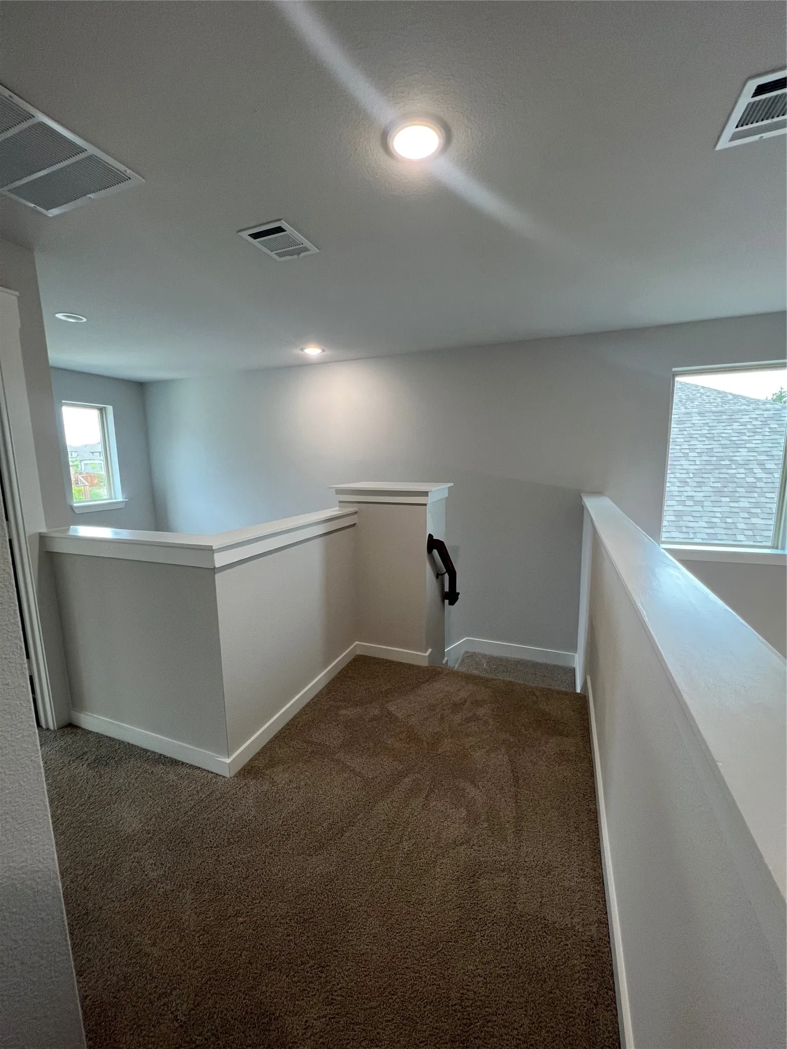 Single Family Residence For Rent in Kaufman County , 2907 Doggett Drive, Forney, Texas 75126, 4 Bedroom, 3 Bathroom, 2 Garage spaces, 2,139 Sqft, built in 2022, mls#21356655, Real Estate Agent in Forney, Homes For Rent in Kaufman county, Homes For Rent in Forney, Realtor in Forney Texas, Real Estate Brokerage Independent Realty Texas, Luminita Cordes Realtor