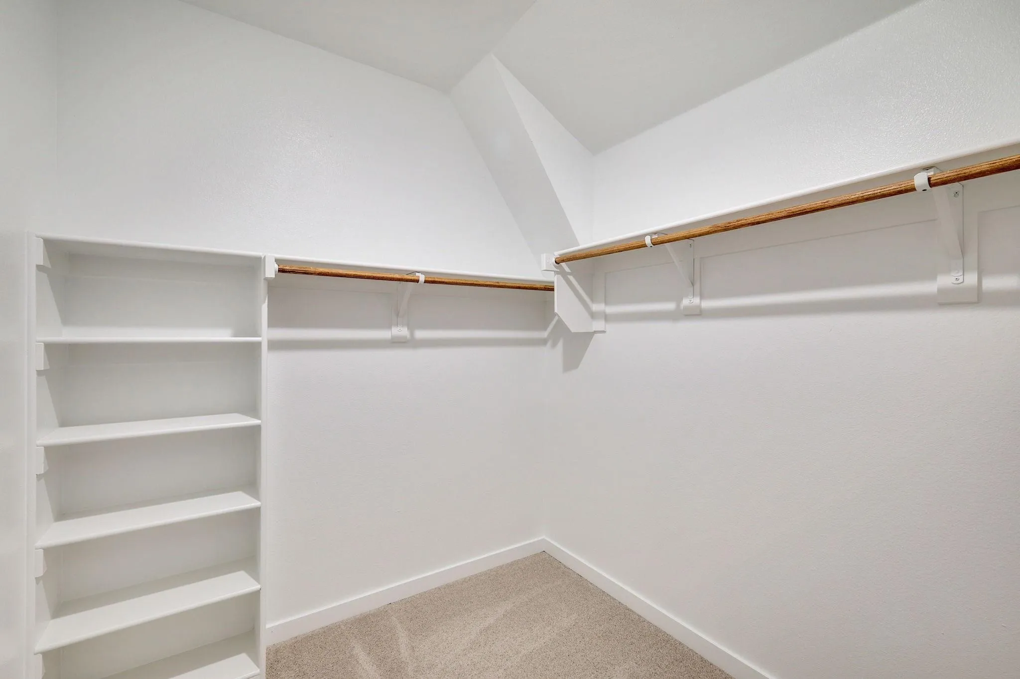 Single Family Residence For Rent in Kaufman County , 2907 Doggett Drive, Forney, Texas 75126, 4 Bedroom, 3 Bathroom, 2 Garage spaces, 2,139 Sqft, built in 2022, mls#21356655, Real Estate Agent in Forney, Homes For Rent in Kaufman county, Homes For Rent in Forney, Realtor in Forney Texas, Real Estate Brokerage Independent Realty Texas, Luminita Cordes Realtor