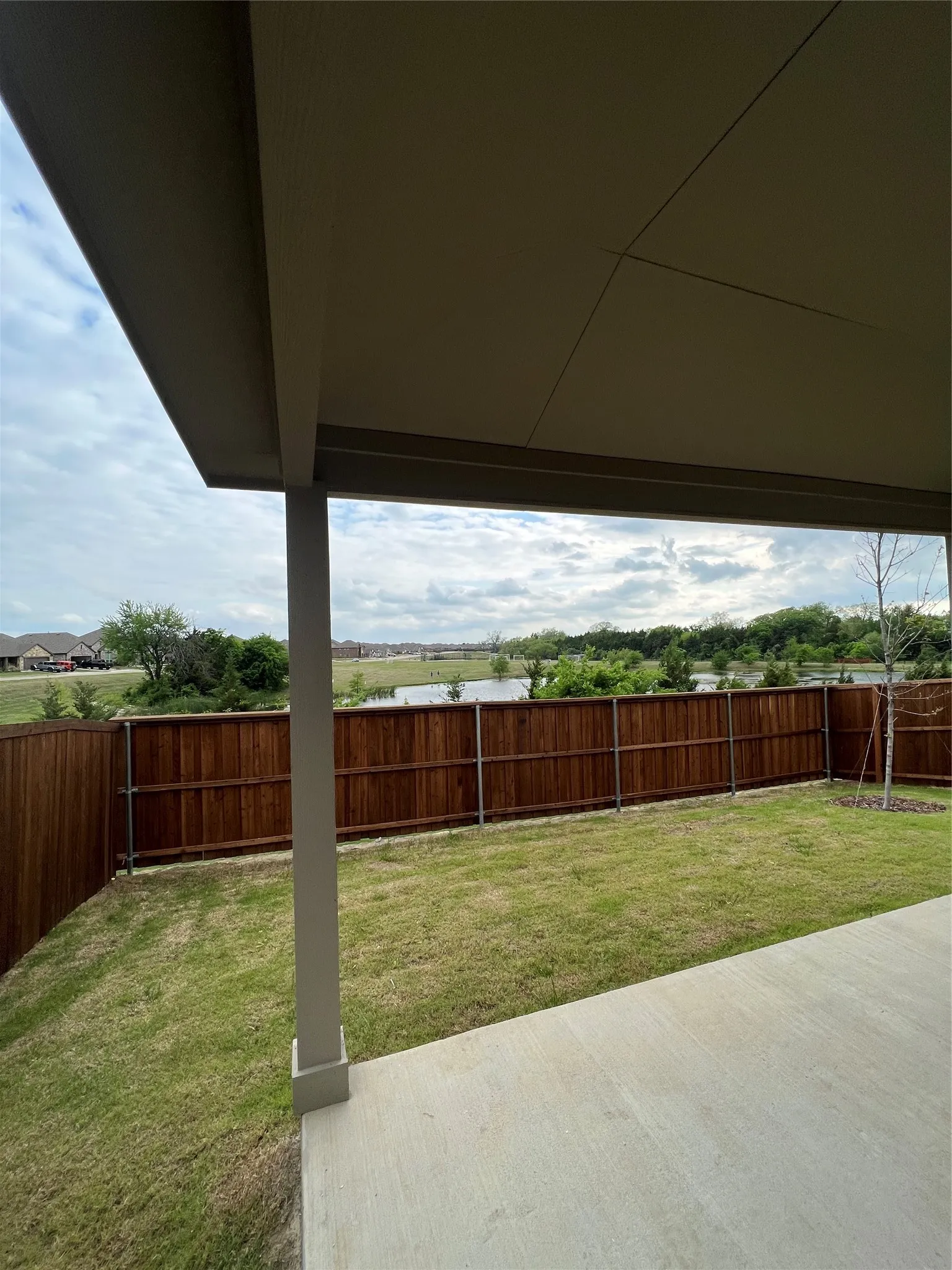 Single Family Residence For Rent in Kaufman County , 2907 Doggett Drive, Forney, Texas 75126, 4 Bedroom, 3 Bathroom, 2 Garage spaces, 2,139 Sqft, built in 2022, mls#21356655, Real Estate Agent in Forney, Homes For Rent in Kaufman county, Homes For Rent in Forney, Realtor in Forney Texas, Real Estate Brokerage Independent Realty Texas, Luminita Cordes Realtor