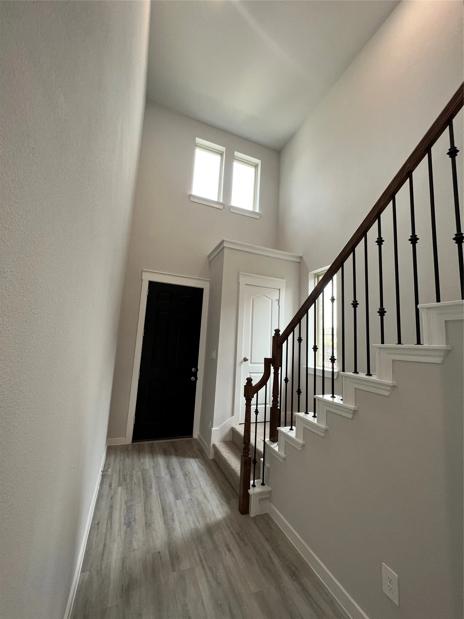 Single Family Residence For Rent in Kaufman County , 2907 Doggett Drive, Forney, Texas 75126, 4 Bedroom, 3 Bathroom, 2 Garage spaces, 2,139 Sqft, built in 2022, mls#21356655, Real Estate Agent in Forney, Homes For Rent in Kaufman county, Homes For Rent in Forney, Realtor in Forney Texas, Real Estate Brokerage Independent Realty Texas, Luminita Cordes Realtor