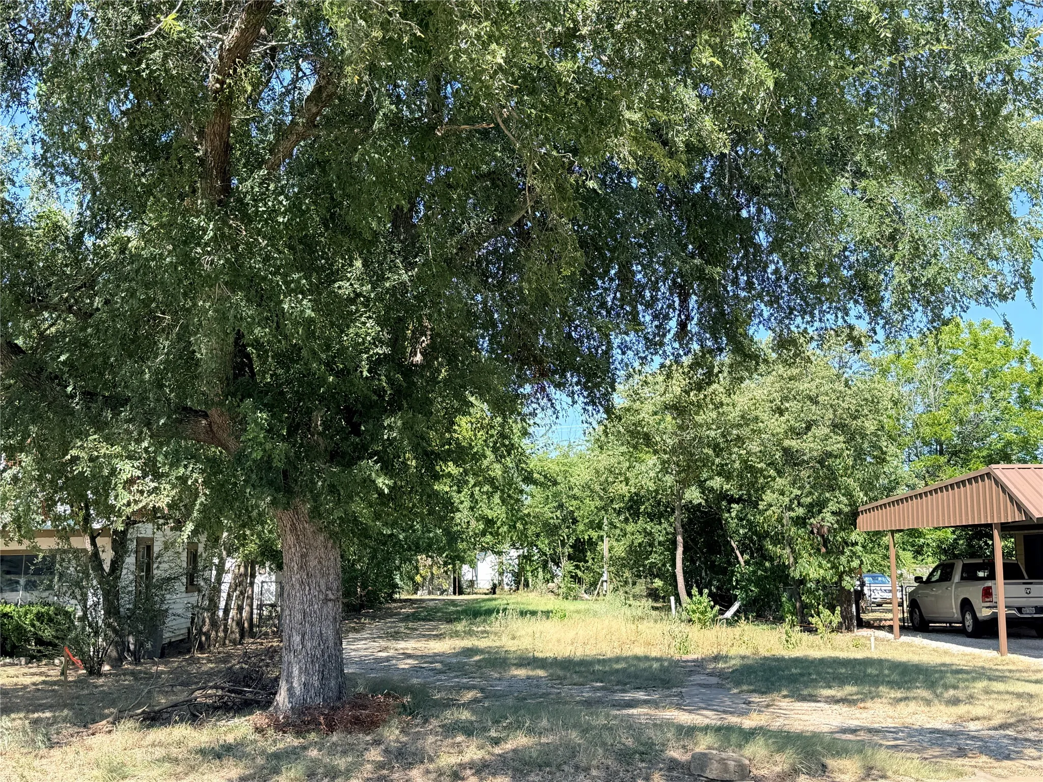 Unimproved Land For Sale in Young County , 824 Indiana Street, Graham, Texas 76450, 0, 0, Garage spaces, 0 Sqft, built in 0, Price $24,900, mls#21356657, Real Estate Agent in Graham, Homes For Sale in Young county, Homes For Sale in Graham, Realtor in Graham Texas, Real Estate Brokerage Independent Realty Texas, Luminita Cordes Realtor
