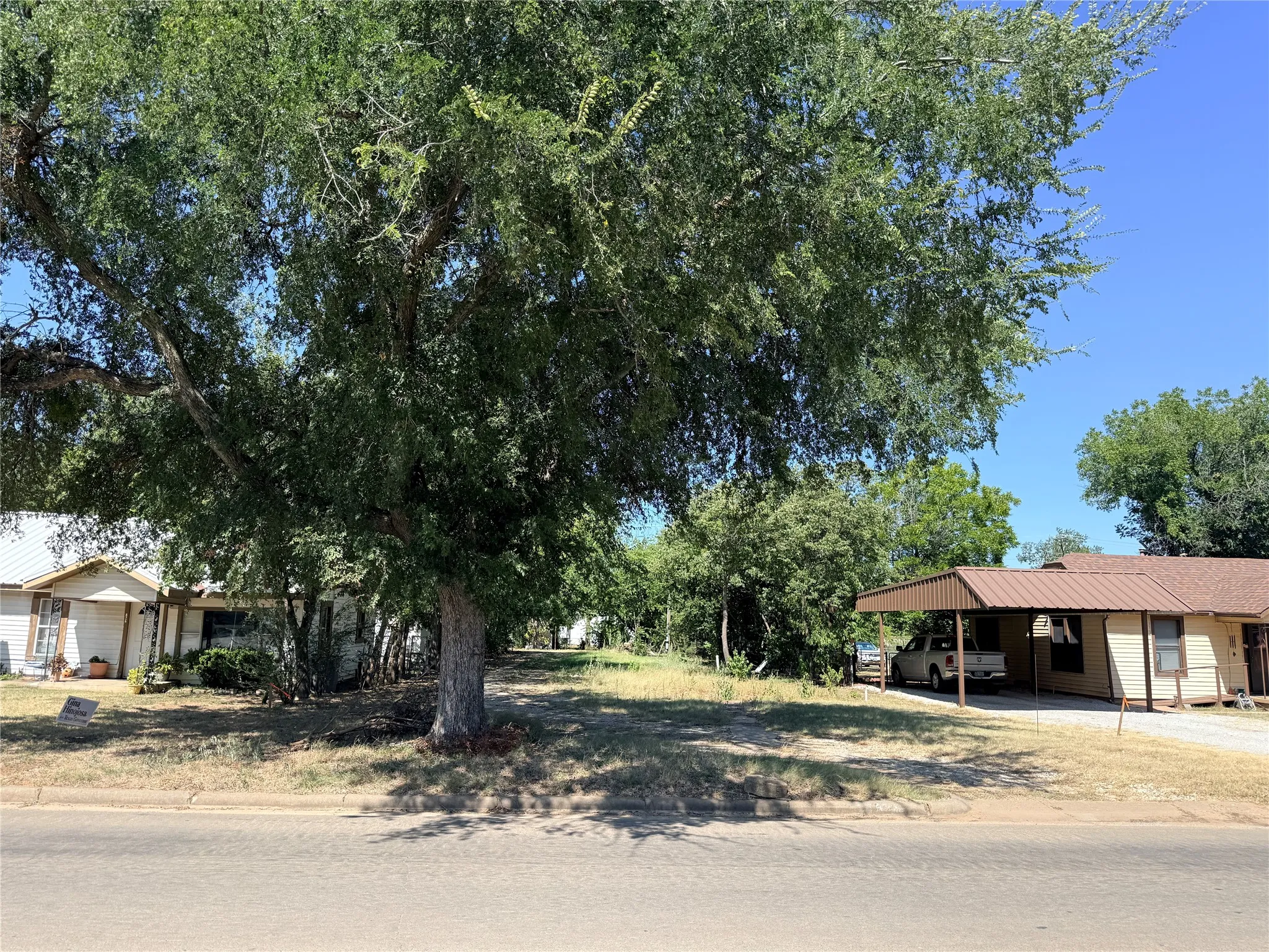 Residential lot for sale