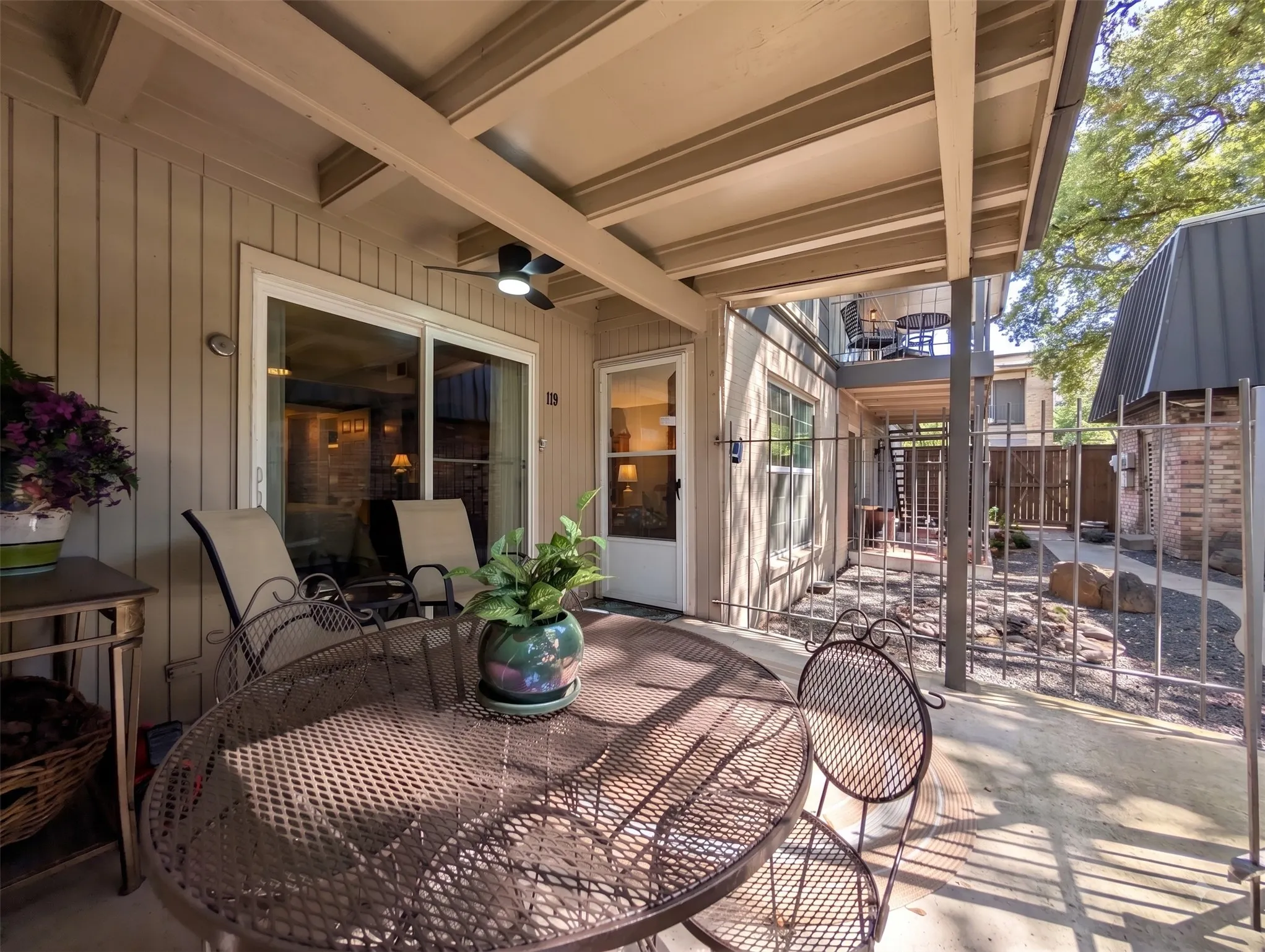 Condominium For Sale in Dallas County , 5234 Fleetwood Oaks Avenue 119, Dallas, Texas 75235, 1 Bedroom, 1 Bathroom, Garage spaces, 698 Sqft, built in 1963, mls#21356501, Real Estate Agent in Dallas, Homes For Sale in Dallas county, Homes For Sale in Dallas, Realtor in Dallas Texas, Real Estate Brokerage Independent Realty Texas, Luminita Cordes Realtor