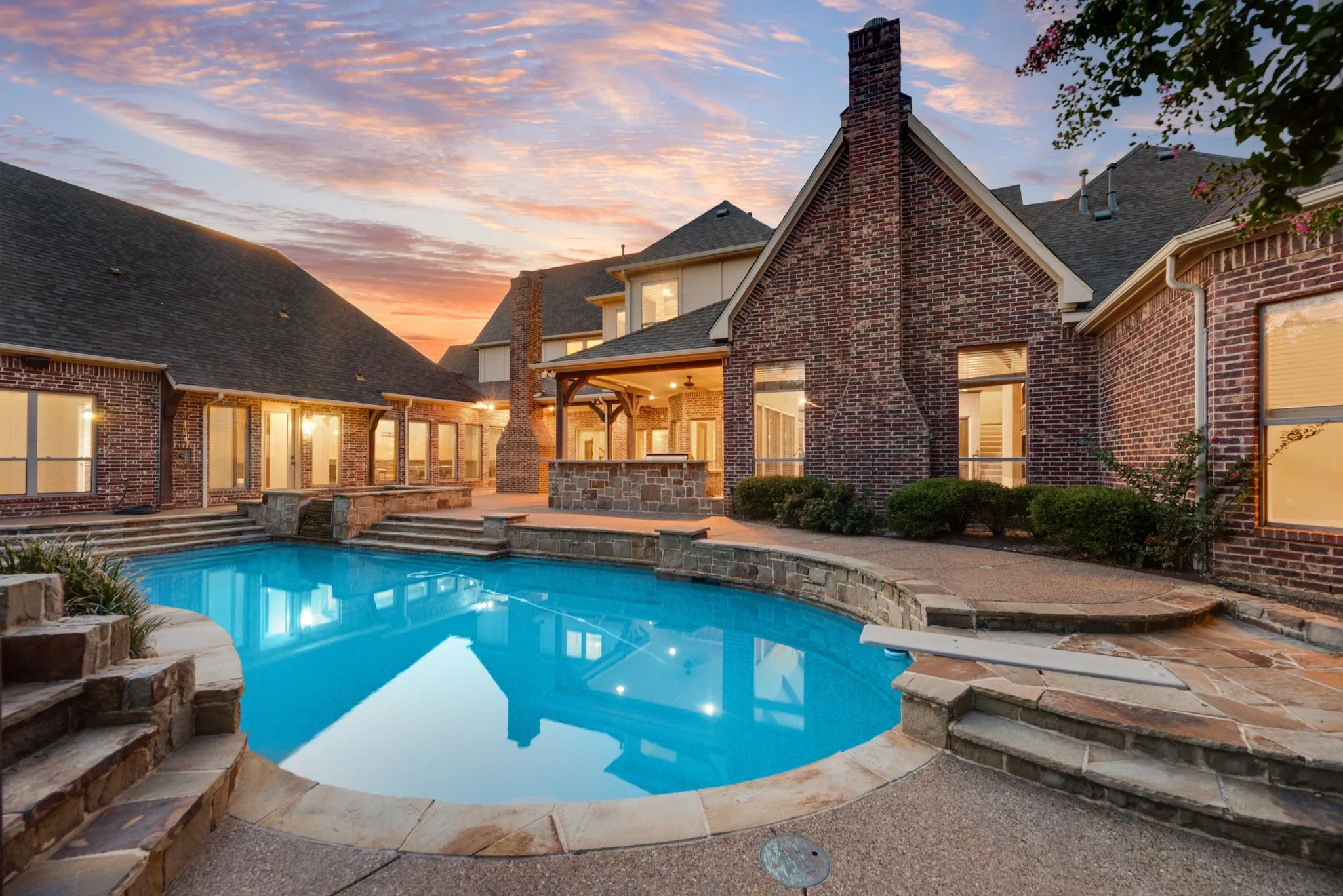Single Family Residence For Sale in Denton County , 685 Knob Hill Court, Argyle, Texas 76226, 7 Bedroom, 10 Bathroom, 4 Garage spaces, 8,883 Sqft, built in 2005, Price $2,500,000, mls#21353983, Real Estate Agent in Argyle, Homes For Sale in Denton county, Homes For Sale in Argyle, Realtor in Argyle Texas, Real Estate Brokerage Independent Realty Texas, Luminita Cordes Realtor