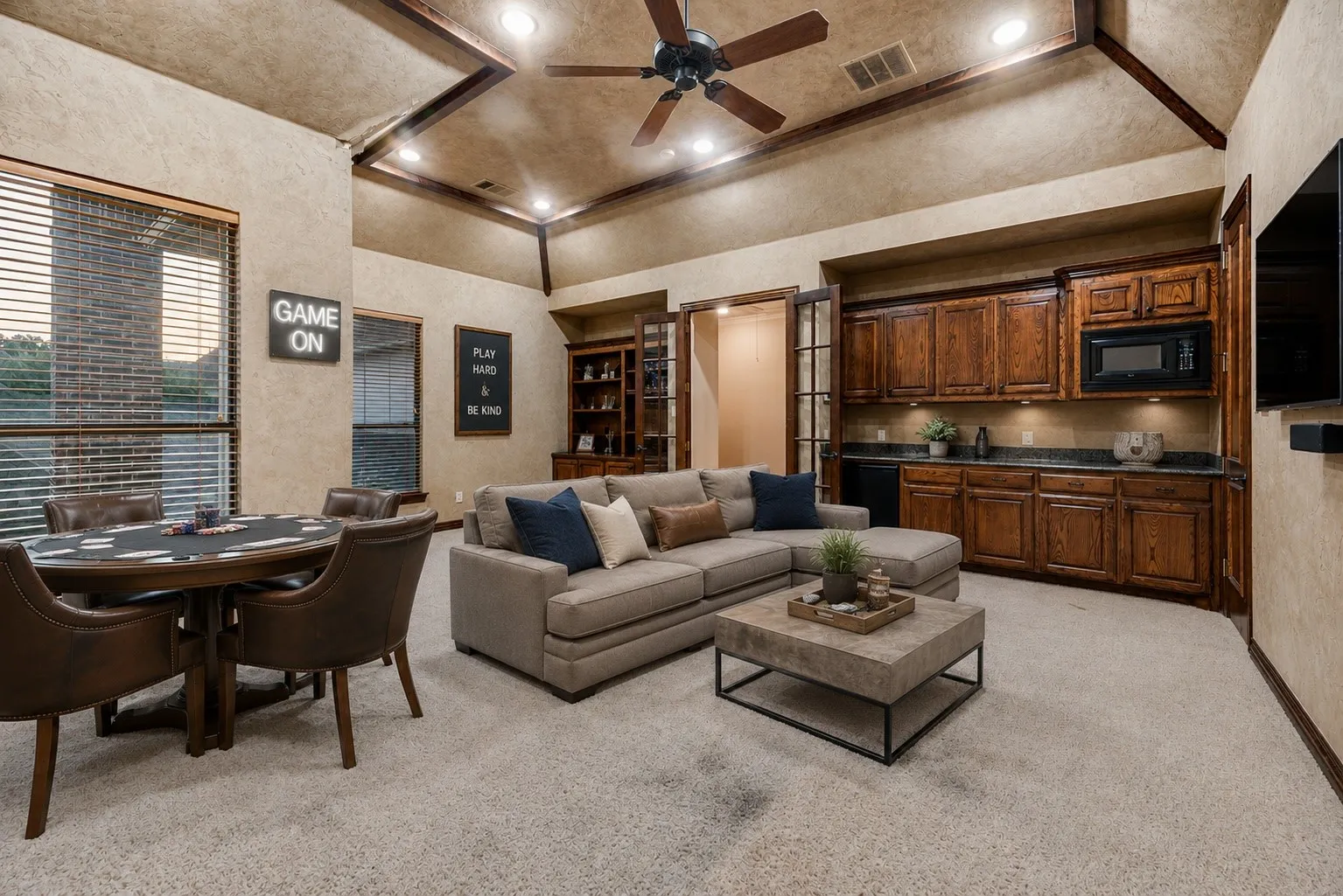 Single Family Residence For Sale in Denton County , 685 Knob Hill Court, Argyle, Texas 76226, 7 Bedroom, 10 Bathroom, 4 Garage spaces, 8,883 Sqft, built in 2005, Price $2,500,000, mls#21353983, Real Estate Agent in Argyle, Homes For Sale in Denton county, Homes For Sale in Argyle, Realtor in Argyle Texas, Real Estate Brokerage Independent Realty Texas, Luminita Cordes Realtor