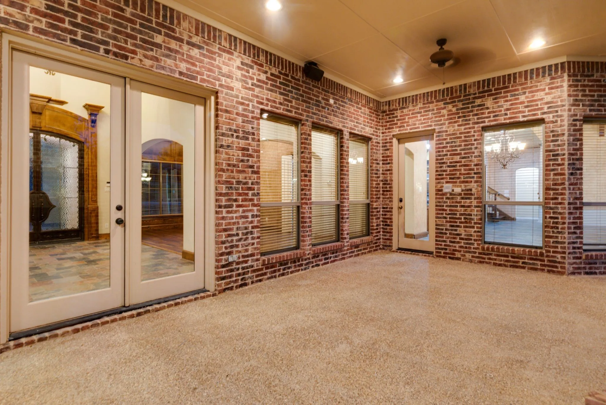 Single Family Residence For Sale in Denton County , 685 Knob Hill Court, Argyle, Texas 76226, 7 Bedroom, 10 Bathroom, 4 Garage spaces, 8,883 Sqft, built in 2005, Price $2,500,000, mls#21353983, Real Estate Agent in Argyle, Homes For Sale in Denton county, Homes For Sale in Argyle, Realtor in Argyle Texas, Real Estate Brokerage Independent Realty Texas, Luminita Cordes Realtor