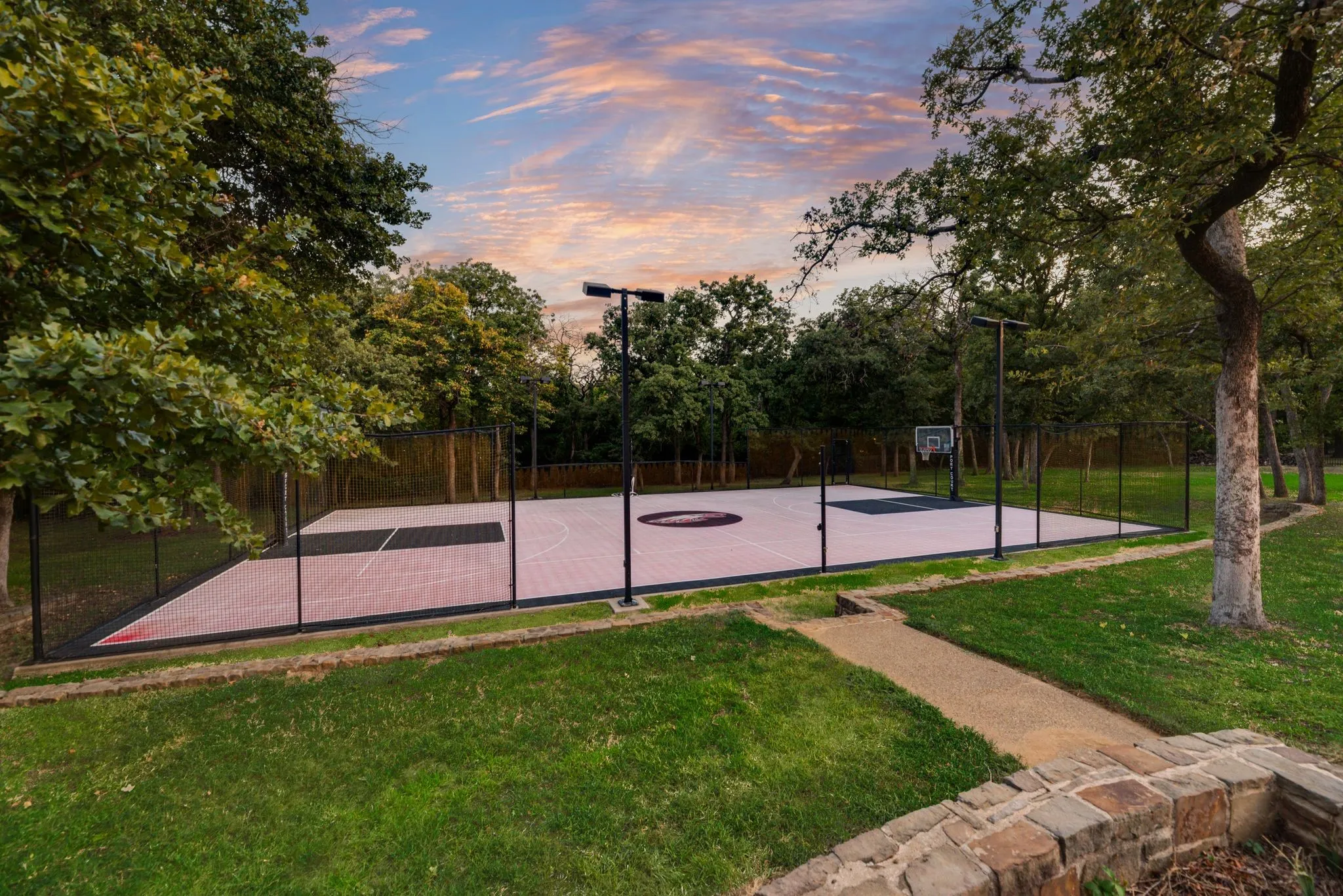 Single Family Residence For Sale in Denton County , 685 Knob Hill Court, Argyle, Texas 76226, 7 Bedroom, 10 Bathroom, 4 Garage spaces, 8,883 Sqft, built in 2005, Price $2,500,000, mls#21353983, Real Estate Agent in Argyle, Homes For Sale in Denton county, Homes For Sale in Argyle, Realtor in Argyle Texas, Real Estate Brokerage Independent Realty Texas, Luminita Cordes Realtor