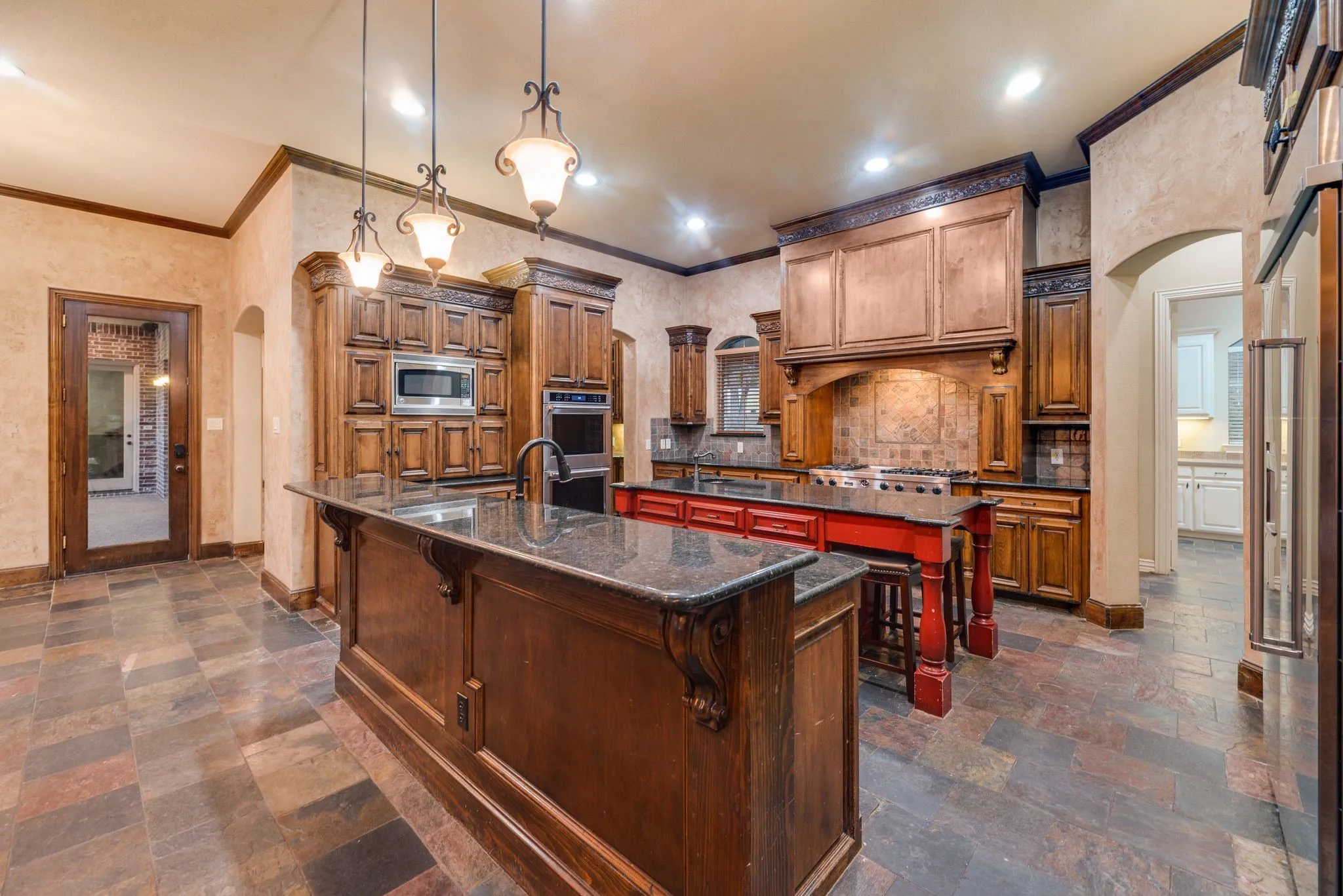 Single Family Residence For Sale in Denton County , 685 Knob Hill Court, Argyle, Texas 76226, 7 Bedroom, 10 Bathroom, 4 Garage spaces, 8,883 Sqft, built in 2005, Price $2,500,000, mls#21353983, Real Estate Agent in Argyle, Homes For Sale in Denton county, Homes For Sale in Argyle, Realtor in Argyle Texas, Real Estate Brokerage Independent Realty Texas, Luminita Cordes Realtor