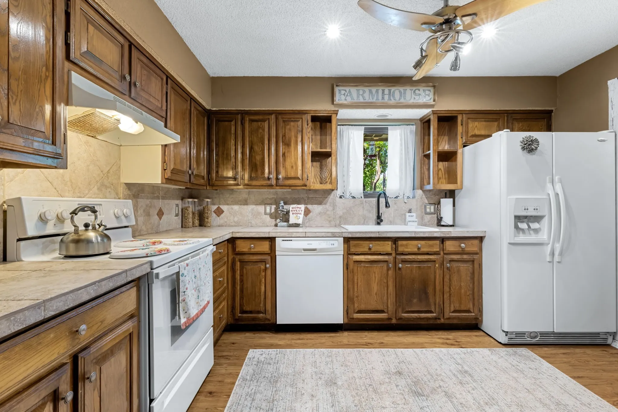 Single Family Residence For Sale in Dallas County , 3011 Tina Street, Sachse, Texas 75048, 3 Bedroom, 2 Bathroom, Garage spaces, 1,976 Sqft, built in 1985, mls#21356668, Real Estate Agent in Sachse, Homes For Sale in Dallas county, Homes For Sale in Sachse, Realtor in Sachse Texas, Real Estate Brokerage Independent Realty Texas, Luminita Cordes Realtor