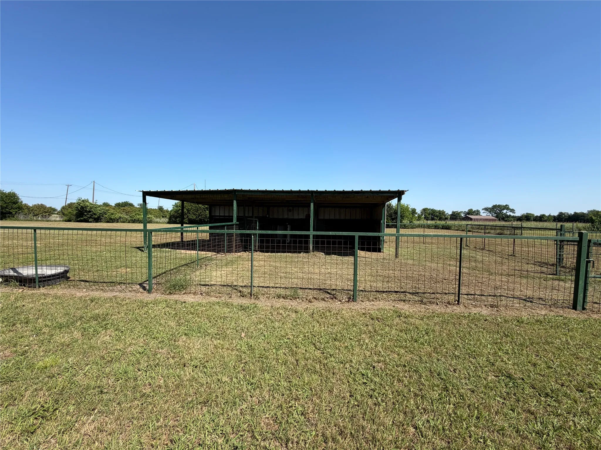 Single Family Residence For Sale in Dallas County , 330 S Goode Road, Wilmer, Texas 75172, 3 Bedroom, 3 Bathroom, Garage spaces, 2,128 Sqft, built in 1983, mls#21352950, Real Estate Agent in Wilmer, Homes For Sale in Dallas county, Homes For Sale in Wilmer, Realtor in Wilmer Texas, Real Estate Brokerage Independent Realty Texas, Luminita Cordes Realtor