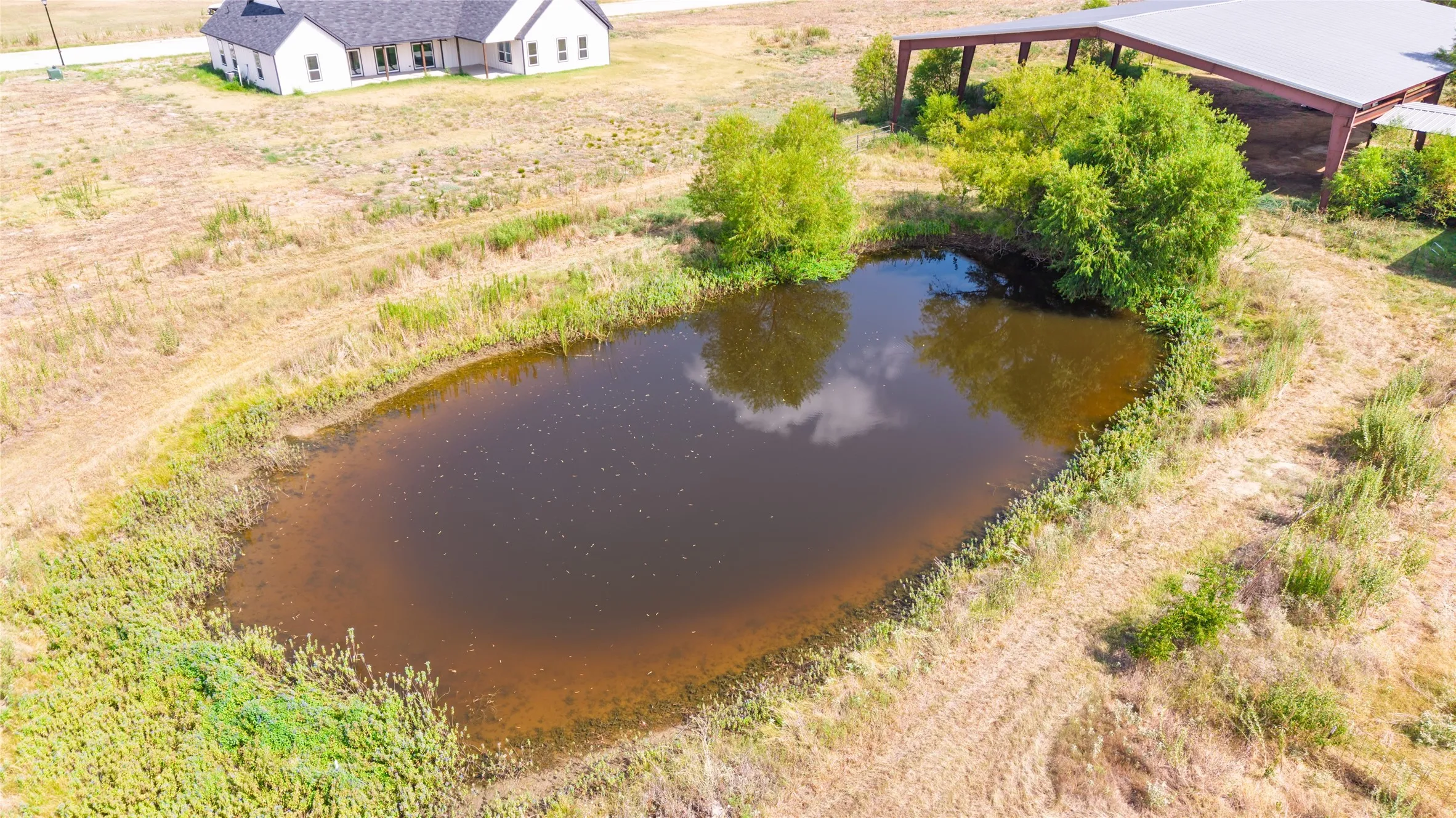 Single Family Residence For Sale in Hunt County , 5101 County Road 2208, Greenville, Texas 75402, 3 Bedroom, 2 Bathroom, 2 Garage spaces, 1,920 Sqft, built in 2004, mls#21354870, Real Estate Agent in Greenville, Homes For Sale in Hunt county, Homes For Sale in Greenville, Realtor in Greenville Texas, Real Estate Brokerage Independent Realty Texas, Luminita Cordes Realtor