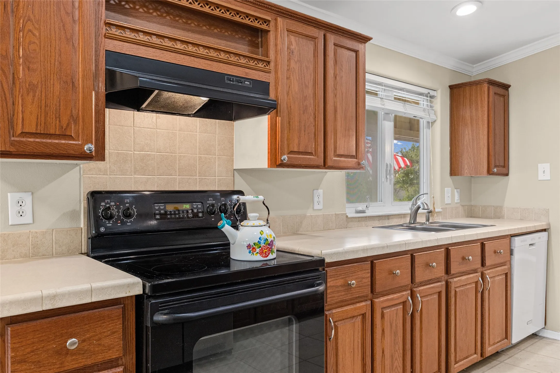 Single Family Residence For Sale in Hunt County , 5101 County Road 2208, Greenville, Texas 75402, 3 Bedroom, 2 Bathroom, 2 Garage spaces, 1,920 Sqft, built in 2004, mls#21354870, Real Estate Agent in Greenville, Homes For Sale in Hunt county, Homes For Sale in Greenville, Realtor in Greenville Texas, Real Estate Brokerage Independent Realty Texas, Luminita Cordes Realtor