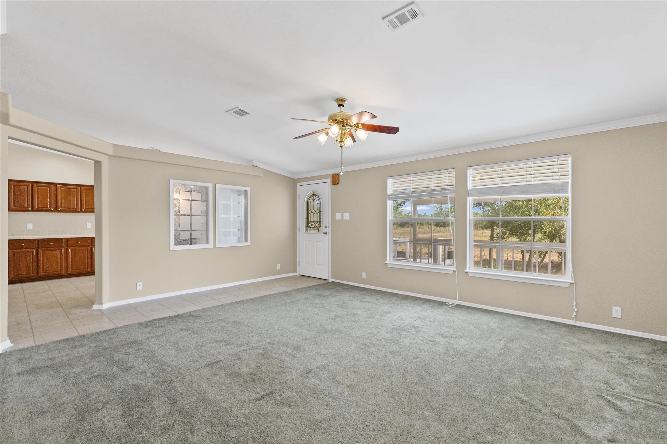 Single Family Residence For Sale in Hunt County , 5101 County Road 2208, Greenville, Texas 75402, 3 Bedroom, 2 Bathroom, 2 Garage spaces, 1,920 Sqft, built in 2004, mls#21354870, Real Estate Agent in Greenville, Homes For Sale in Hunt county, Homes For Sale in Greenville, Realtor in Greenville Texas, Real Estate Brokerage Independent Realty Texas, Luminita Cordes Realtor
