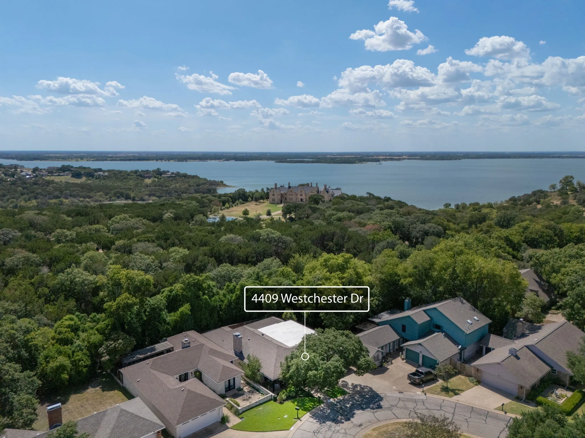 Single Family Residence For Sale in Mc Lennan County , 4409 Westchester Drive, Waco, Texas 76710, 3 Bedroom, 2 Bathroom, 2 Garage spaces, 2,624 Sqft, built in 1974, mls#21356622, Real Estate Agent in Waco, Homes For Sale in Mc Lennan county, Homes For Sale in Waco, Realtor in Waco Texas, Real Estate Brokerage Independent Realty Texas, Luminita Cordes Realtor