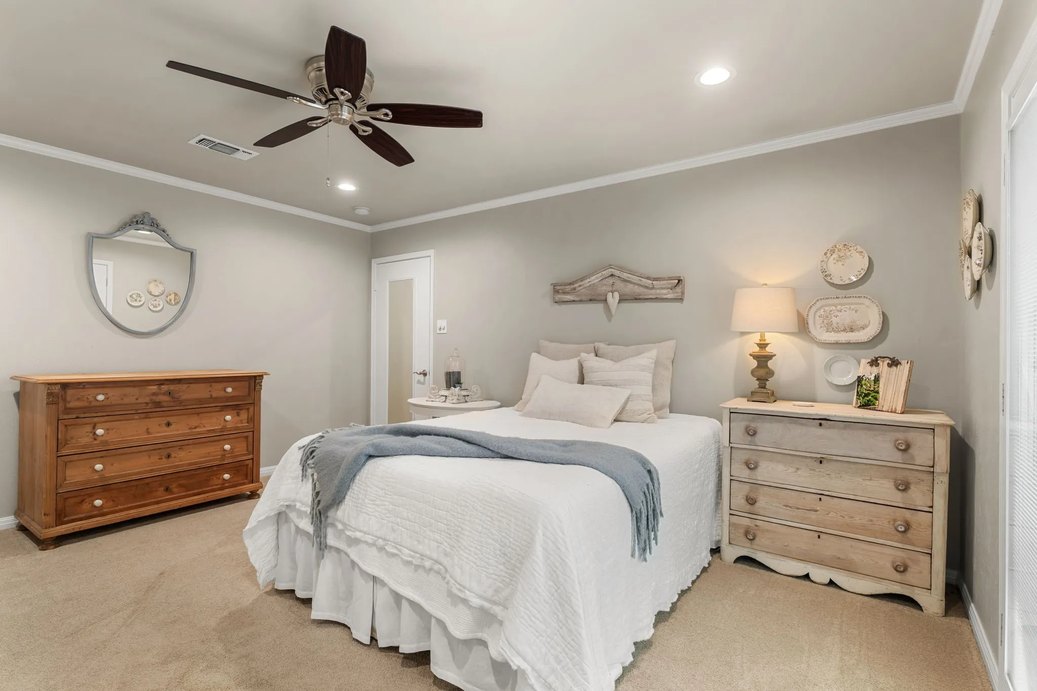 Single Family Residence For Sale in Mc Lennan County , 4409 Westchester Drive, Waco, Texas 76710, 3 Bedroom, 2 Bathroom, 2 Garage spaces, 2,624 Sqft, built in 1974, mls#21356622, Real Estate Agent in Waco, Homes For Sale in Mc Lennan county, Homes For Sale in Waco, Realtor in Waco Texas, Real Estate Brokerage Independent Realty Texas, Luminita Cordes Realtor