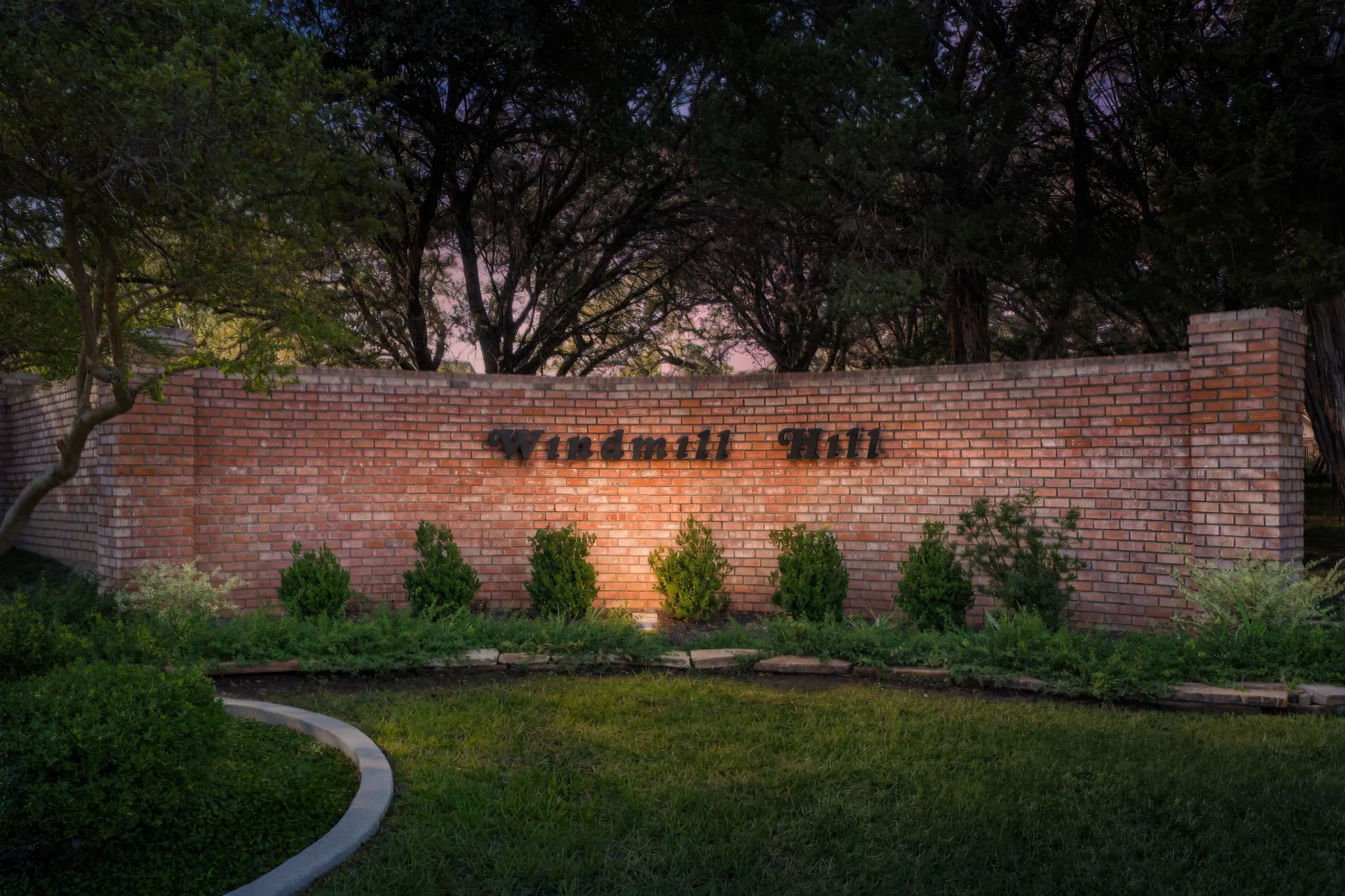 Single Family Residence For Sale in Mc Lennan County , 4409 Westchester Drive, Waco, Texas 76710, 3 Bedroom, 2 Bathroom, 2 Garage spaces, 2,624 Sqft, built in 1974, mls#21356622, Real Estate Agent in Waco, Homes For Sale in Mc Lennan county, Homes For Sale in Waco, Realtor in Waco Texas, Real Estate Brokerage Independent Realty Texas, Luminita Cordes Realtor