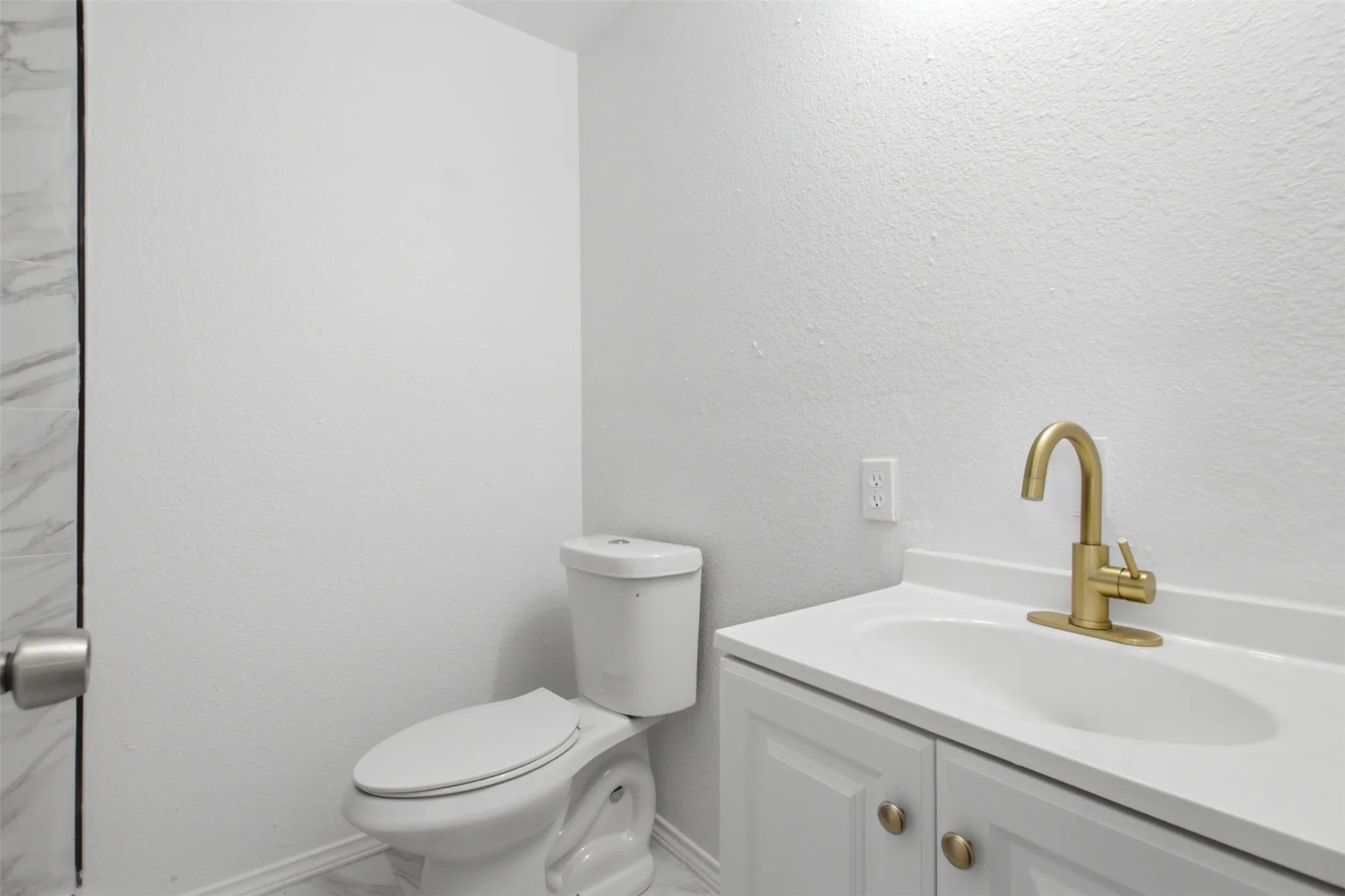 Single Family Residence For Sale in Dallas County , 1219 Daisy Lane, Irving, Texas 75061, 3 Bedroom, 2 Bathroom, Garage spaces, 1,140 Sqft, built in 1953, mls#21354738, Real Estate Agent in Irving, Homes For Sale in Dallas county, Homes For Sale in Irving, Realtor in Irving Texas, Real Estate Brokerage Independent Realty Texas, Luminita Cordes Realtor