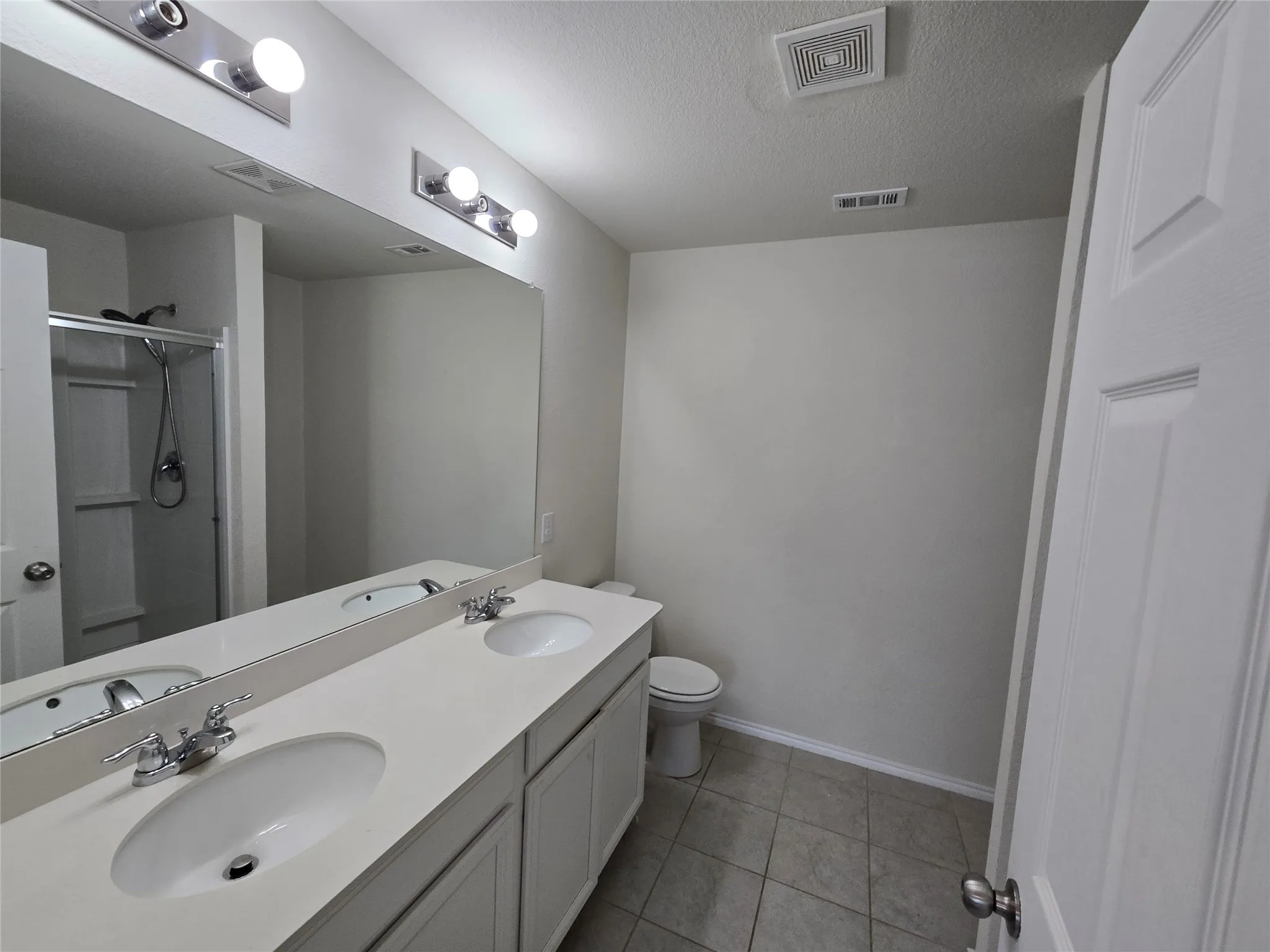 Single Family Residence For Rent in Kaufman County , 1126 Ainsley Lane, Forney, Texas 75126, 4 Bedroom, 3 Bathroom, 2 Garage spaces, 1,743 Sqft, built in 2021, mls#21356675, Real Estate Agent in Forney, Homes For Rent in Kaufman county, Homes For Rent in Forney, Realtor in Forney Texas, Real Estate Brokerage Independent Realty Texas, Luminita Cordes Realtor