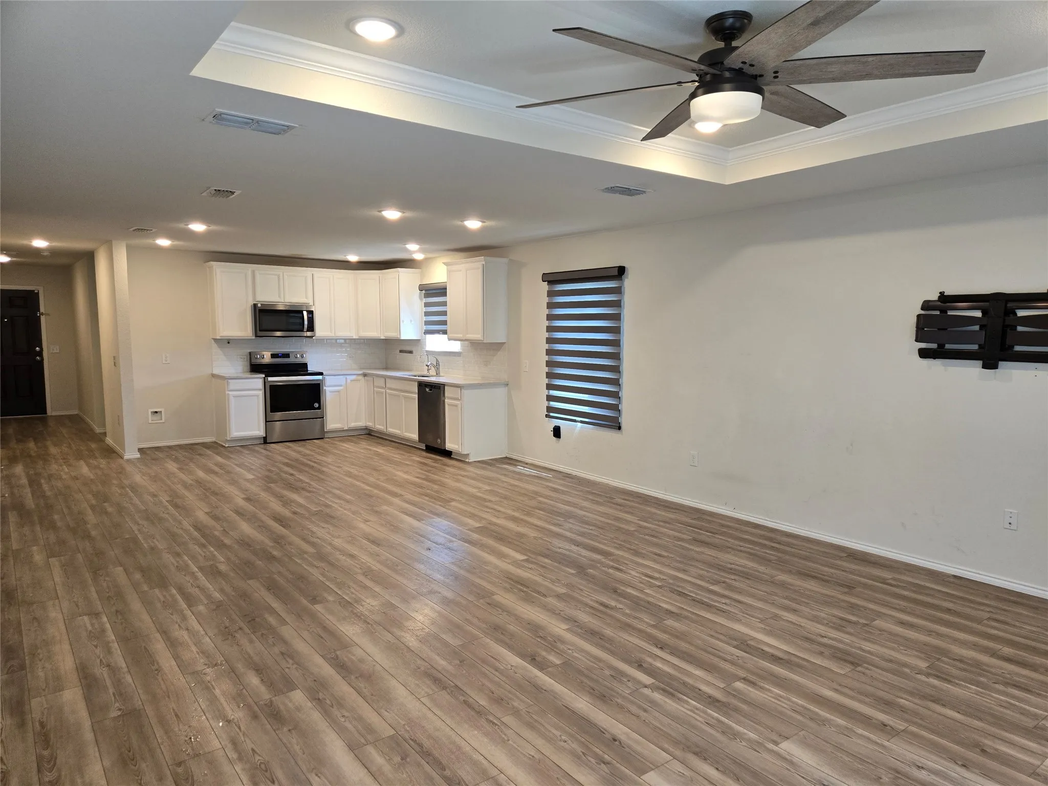 Single Family Residence For Rent in Kaufman County , 1126 Ainsley Lane, Forney, Texas 75126, 4 Bedroom, 3 Bathroom, 2 Garage spaces, 1,743 Sqft, built in 2021, mls#21356675, Real Estate Agent in Forney, Homes For Rent in Kaufman county, Homes For Rent in Forney, Realtor in Forney Texas, Real Estate Brokerage Independent Realty Texas, Luminita Cordes Realtor
