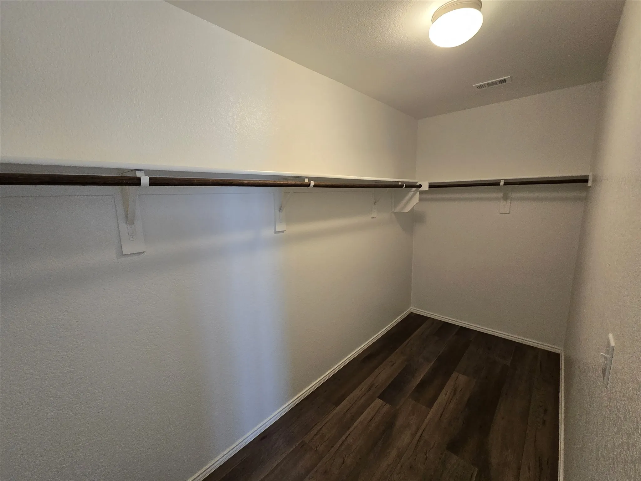 Single Family Residence For Rent in Kaufman County , 1126 Ainsley Lane, Forney, Texas 75126, 4 Bedroom, 3 Bathroom, 2 Garage spaces, 1,743 Sqft, built in 2021, mls#21356675, Real Estate Agent in Forney, Homes For Rent in Kaufman county, Homes For Rent in Forney, Realtor in Forney Texas, Real Estate Brokerage Independent Realty Texas, Luminita Cordes Realtor
