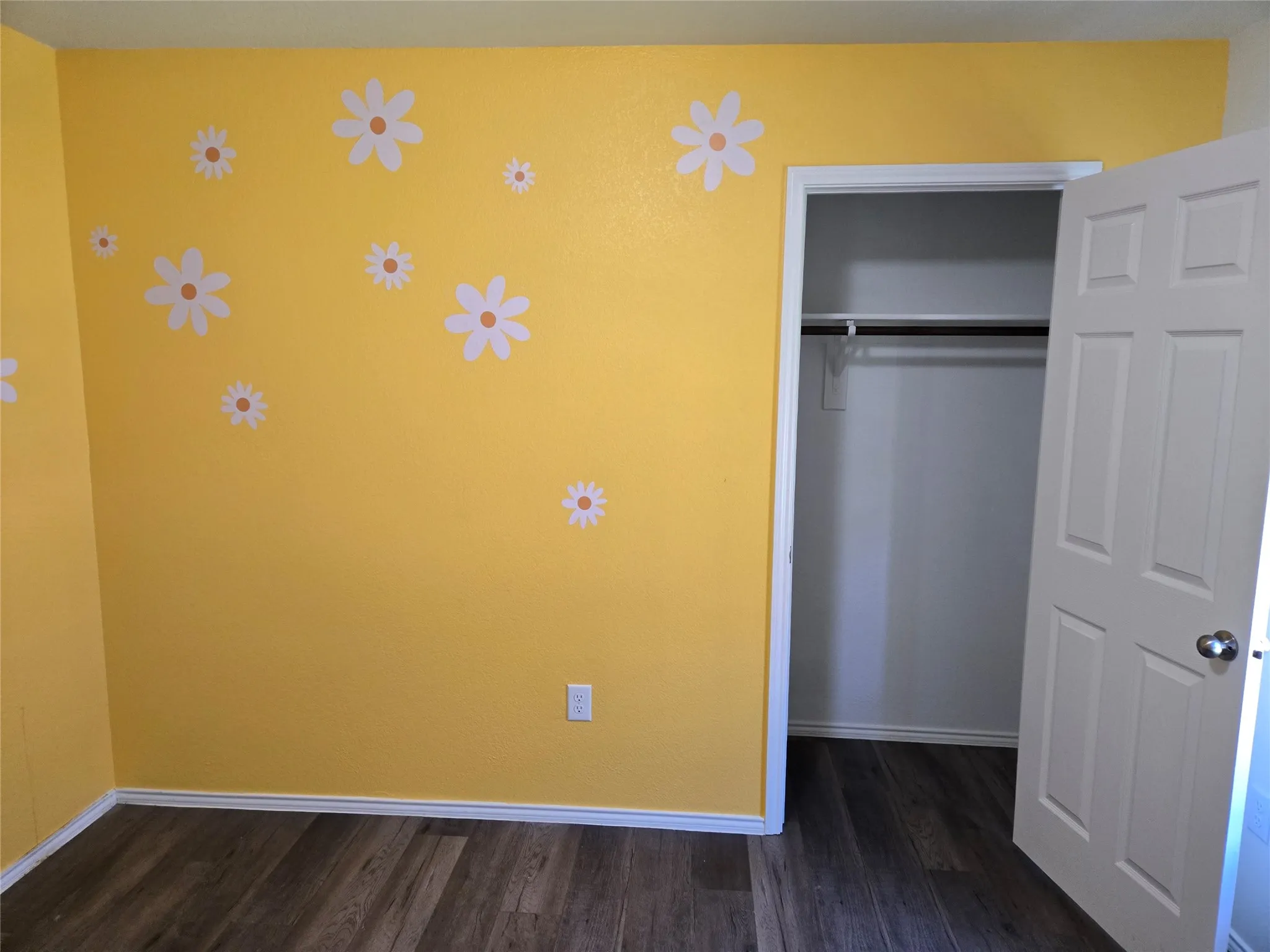 Single Family Residence For Rent in Kaufman County , 1126 Ainsley Lane, Forney, Texas 75126, 4 Bedroom, 3 Bathroom, 2 Garage spaces, 1,743 Sqft, built in 2021, mls#21356675, Real Estate Agent in Forney, Homes For Rent in Kaufman county, Homes For Rent in Forney, Realtor in Forney Texas, Real Estate Brokerage Independent Realty Texas, Luminita Cordes Realtor