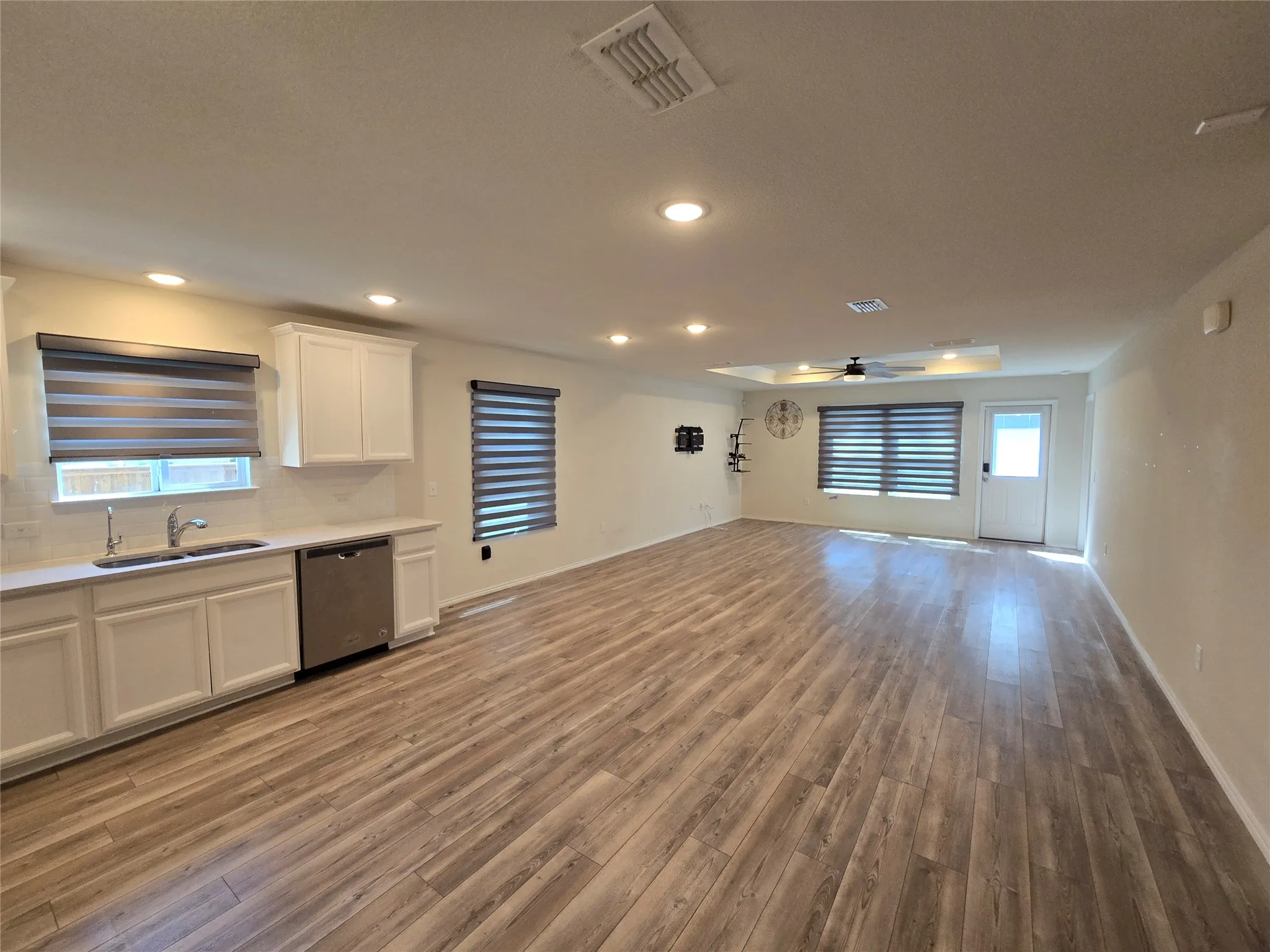 Single Family Residence For Rent in Kaufman County , 1126 Ainsley Lane, Forney, Texas 75126, 4 Bedroom, 3 Bathroom, 2 Garage spaces, 1,743 Sqft, built in 2021, mls#21356675, Real Estate Agent in Forney, Homes For Rent in Kaufman county, Homes For Rent in Forney, Realtor in Forney Texas, Real Estate Brokerage Independent Realty Texas, Luminita Cordes Realtor