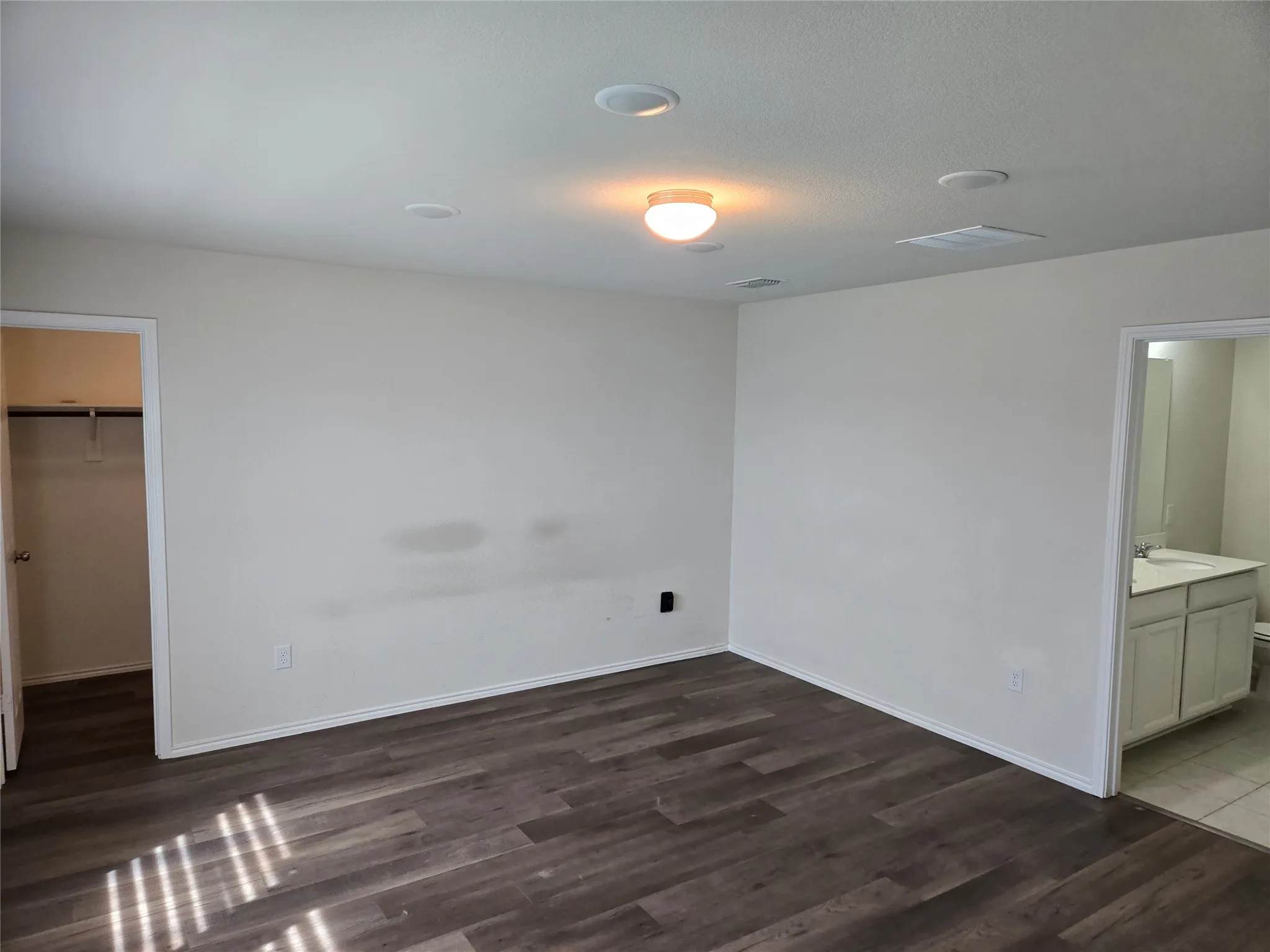 Single Family Residence For Rent in Kaufman County , 1126 Ainsley Lane, Forney, Texas 75126, 4 Bedroom, 3 Bathroom, 2 Garage spaces, 1,743 Sqft, built in 2021, mls#21356675, Real Estate Agent in Forney, Homes For Rent in Kaufman county, Homes For Rent in Forney, Realtor in Forney Texas, Real Estate Brokerage Independent Realty Texas, Luminita Cordes Realtor