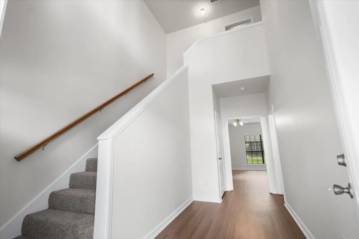 Single Family Residence For Sale in Gregg County , 703 Daniel Street, Gladewater, Texas 75647, 4 Bedroom, 3 Bathroom, 2 Garage spaces, 2,526 Sqft, built in 2005, mls#21356679, Real Estate Agent in Gladewater, Homes For Sale in Gregg county, Homes For Sale in Gladewater, Realtor in Gladewater Texas, Real Estate Brokerage Independent Realty Texas, Luminita Cordes Realtor