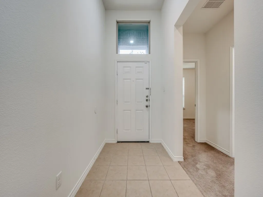 Single Family Residence For Rent in Tarrant County , 8737 Maple Ridge Trail, Fort Worth, Texas 76244, 4 Bedroom, 2 Bathroom, 2 Garage spaces, 2,215 Sqft, built in 2013, mls#21356670, Real Estate Agent in Fort Worth, Homes For Rent in Tarrant county, Homes For Rent in Fort Worth, Realtor in Fort Worth Texas, Real Estate Brokerage Independent Realty Texas, Luminita Cordes Realtor